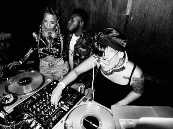 King Marie spinning with Jasmine Solano at Los Globos in Los Angeles, CA, November 2016