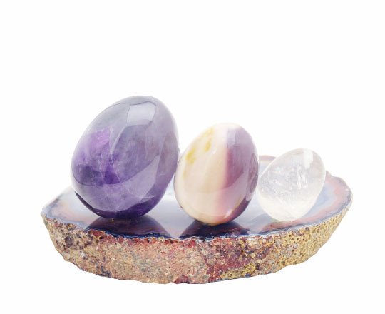 Large, medium, small yoni eggs / Photo: Yoni Egg Yoga
