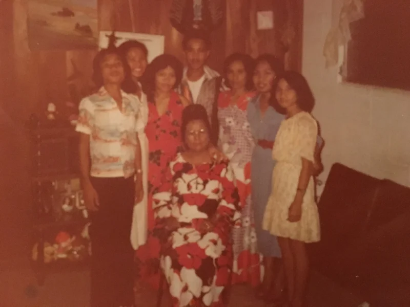 The author's Great Grandma, center, surrounded by her grandmother and her children.