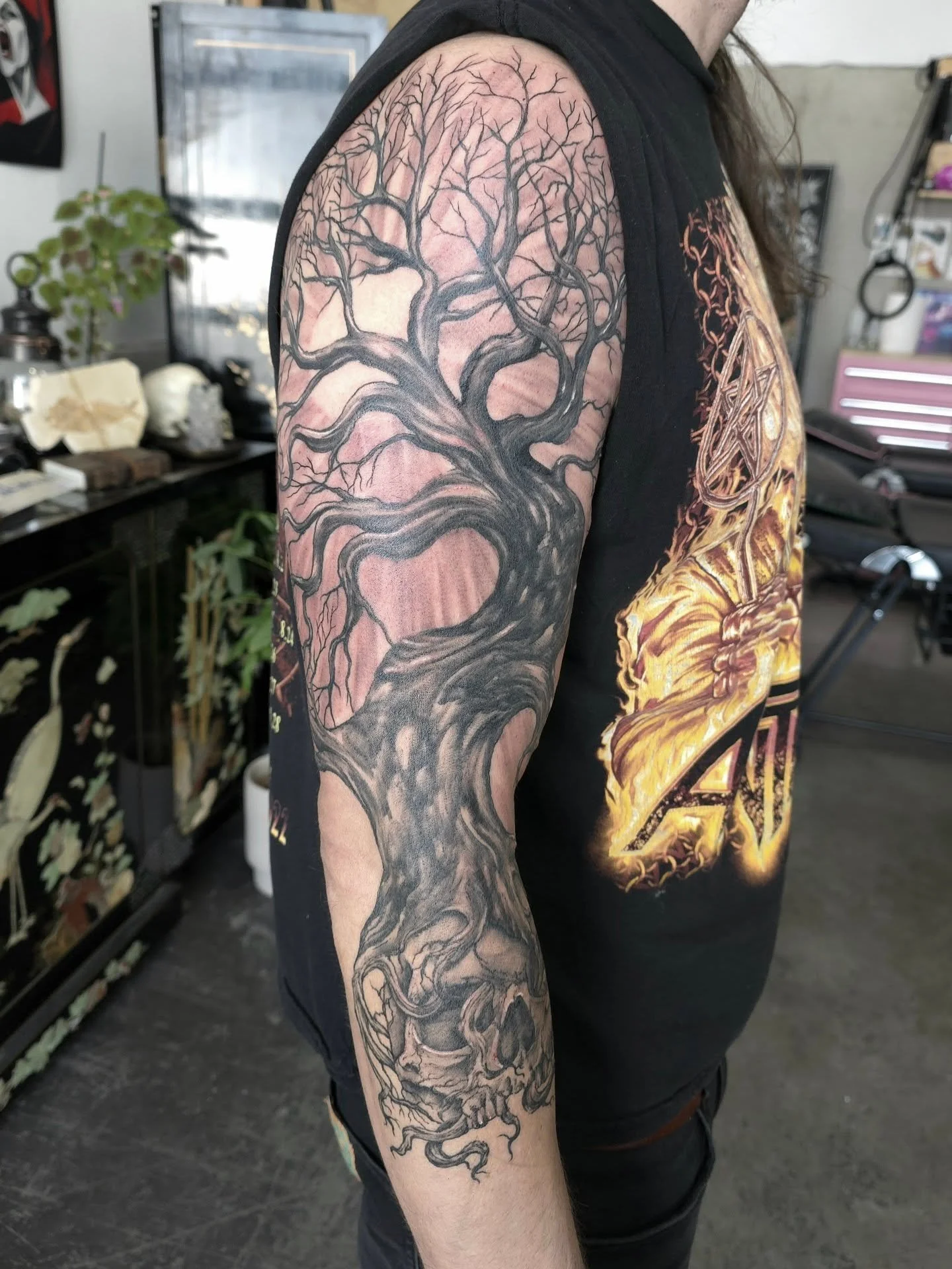 Thanks for the trust on this fun mini project Kevin.
Freehand drawn on. 
BOOKING current through the summer. Come through!