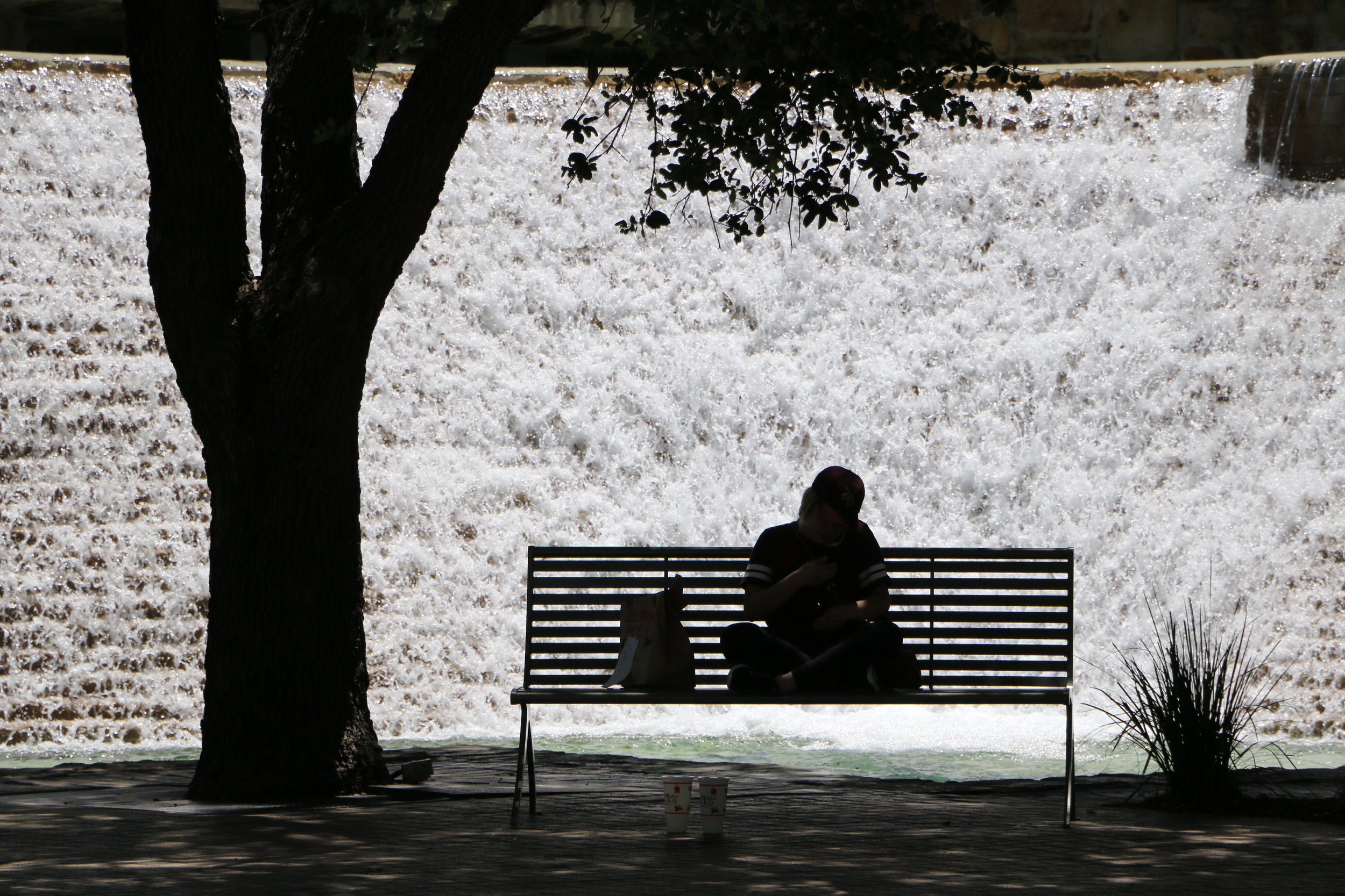 General Tower of the Americas Waterfalls.JPG
