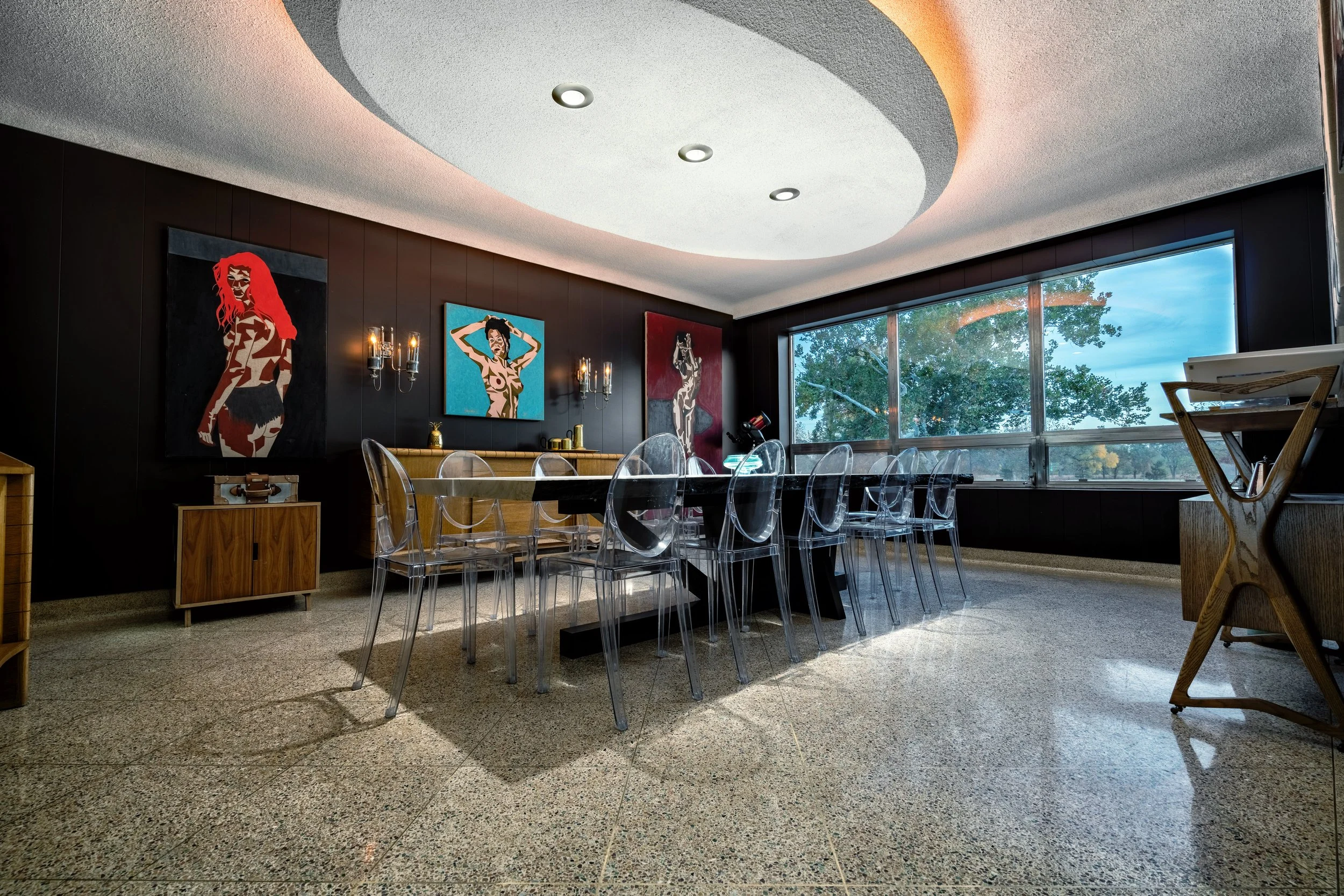 Lindell House-1.jpg