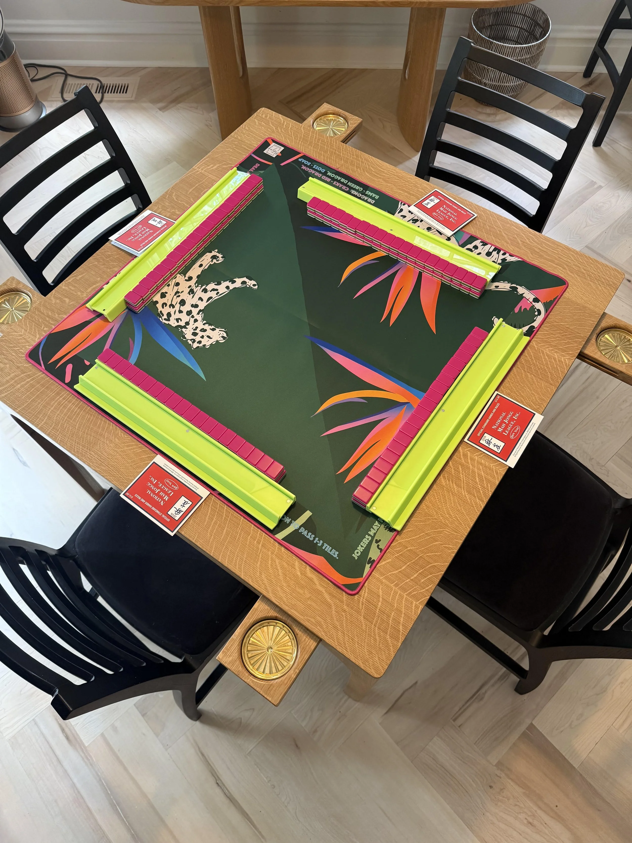 Mahjong_table.jpg