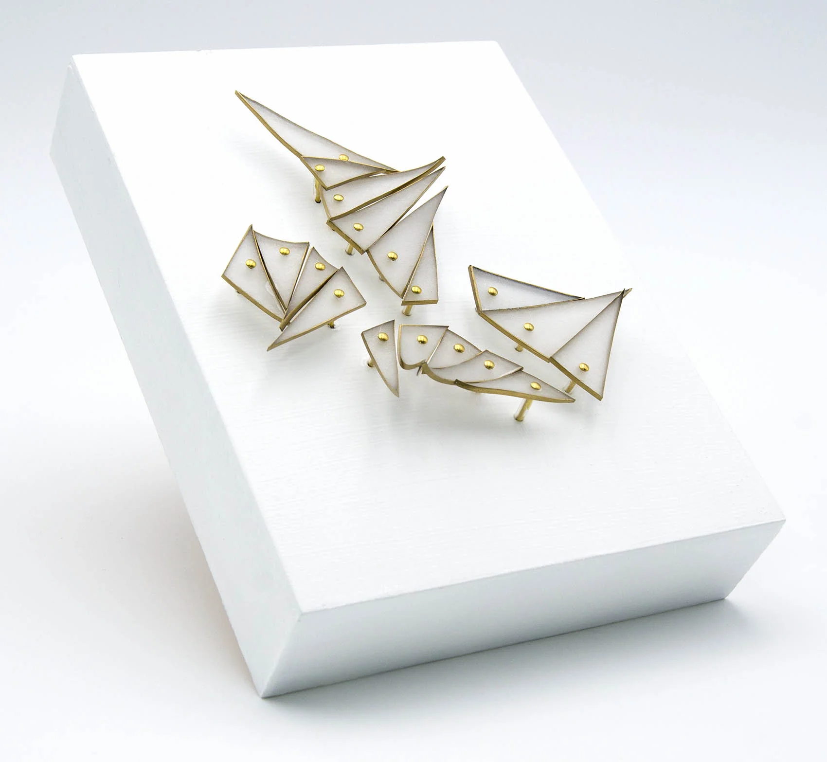dp3d016-origami-angle.jpg