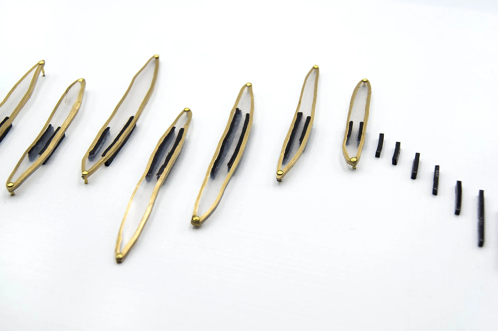 dp3d019-implied-line-detail2.jpg