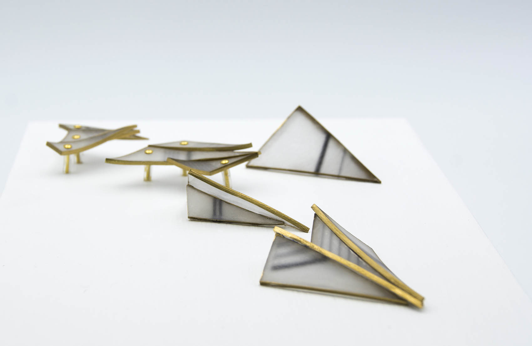 dp3d024-paper-airplanes-detail1.jpg