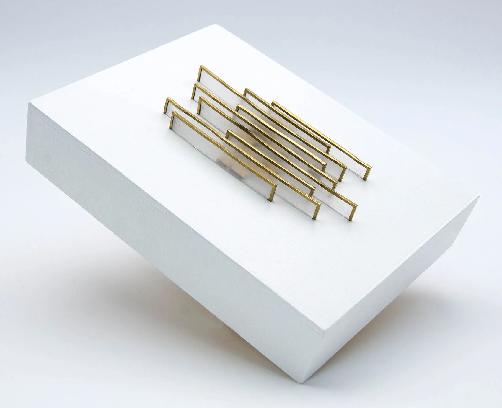 dp3d026-dna-sequence-small-gold-corner.jpg