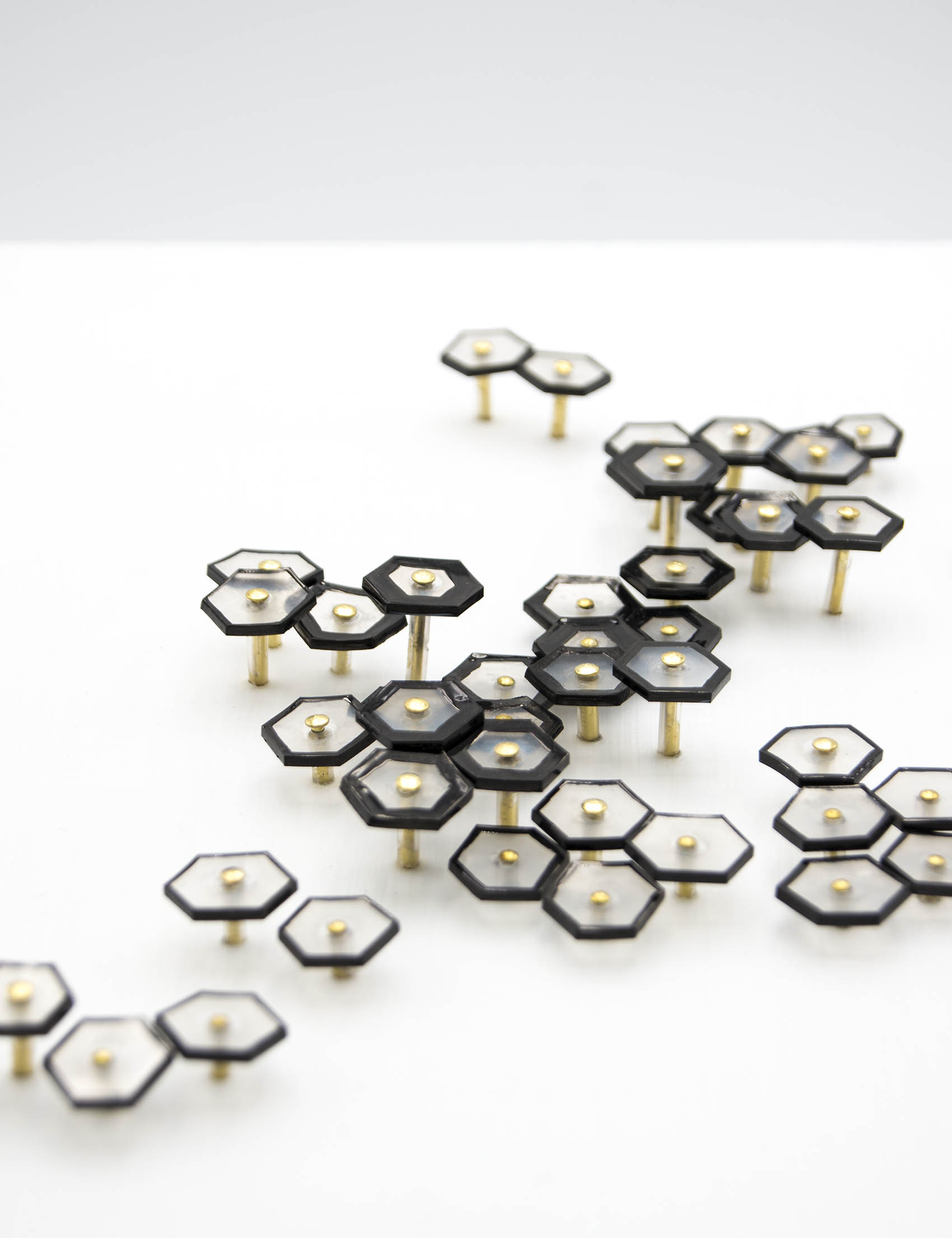 dp3d030-hexagons-detail1.jpg