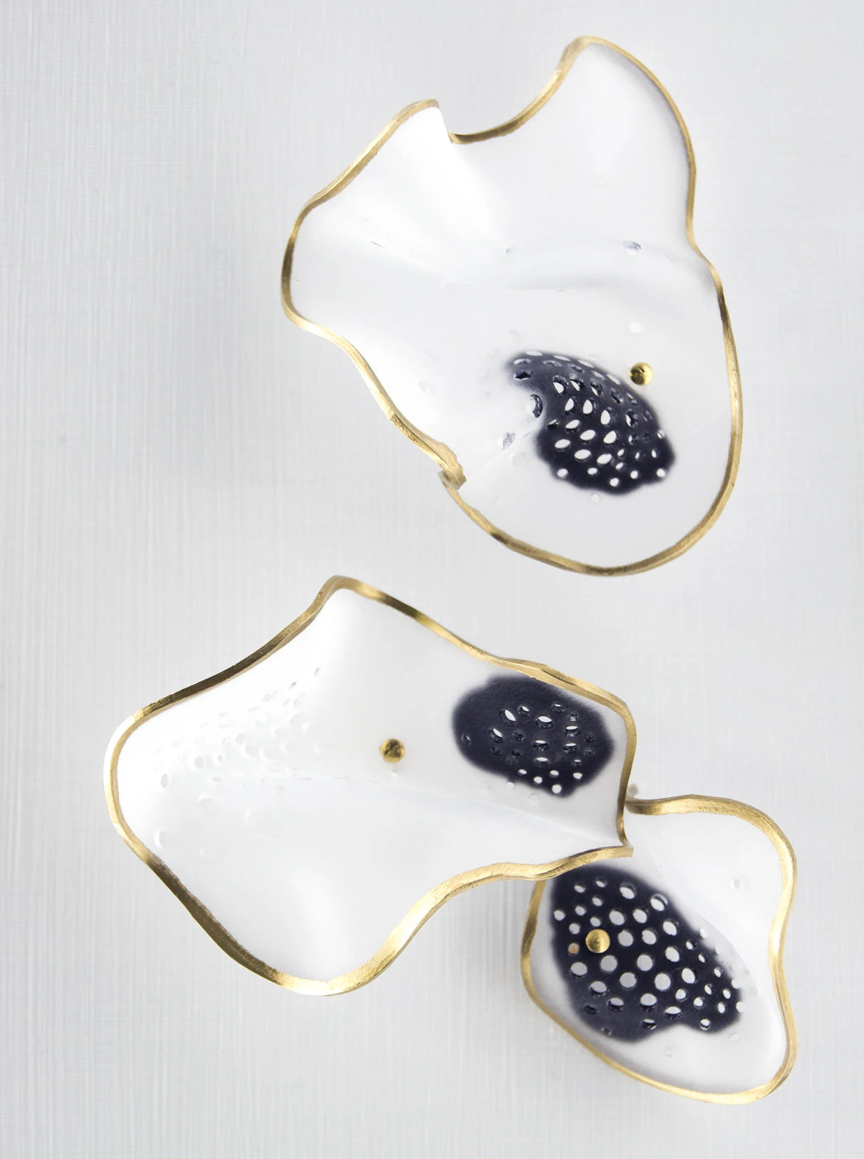 dp3d035-trypophobia1-detail1.jpg