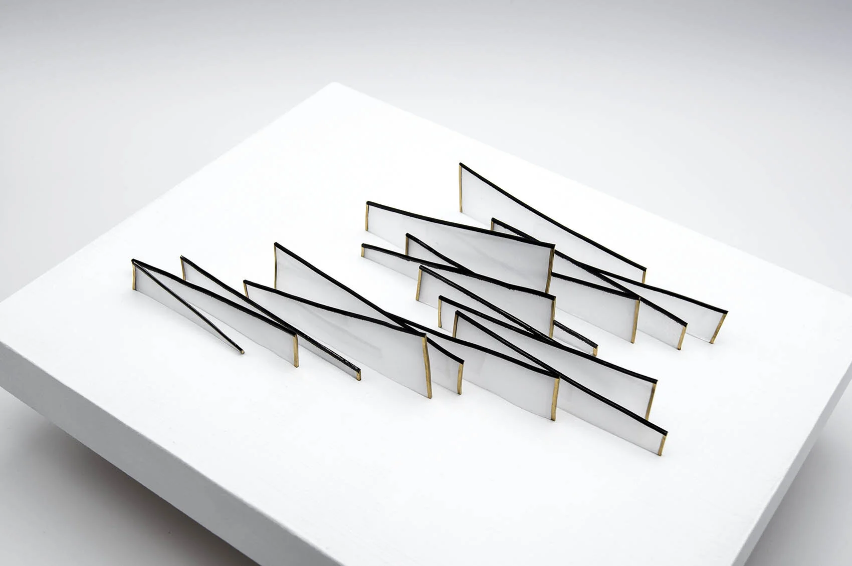dp3d048-false-parallels-4-detail1.jpg