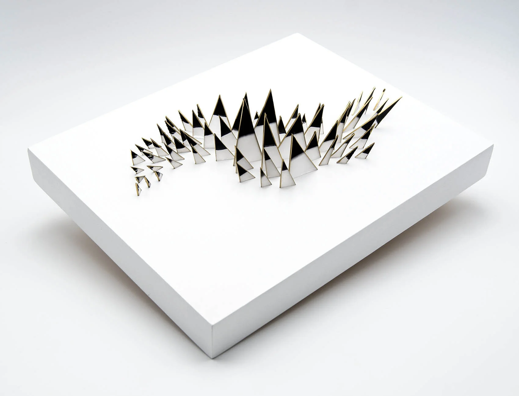 dp3d058-quill-wave-corner2.jpg