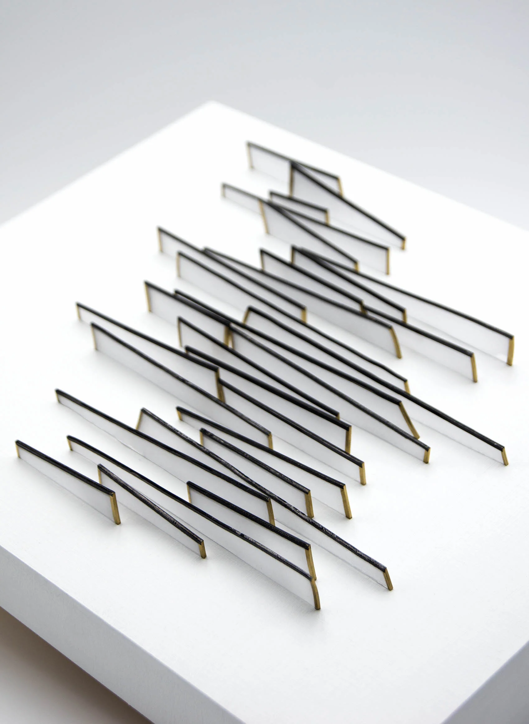 dp3d064-false-parallels-5-detail1.jpg