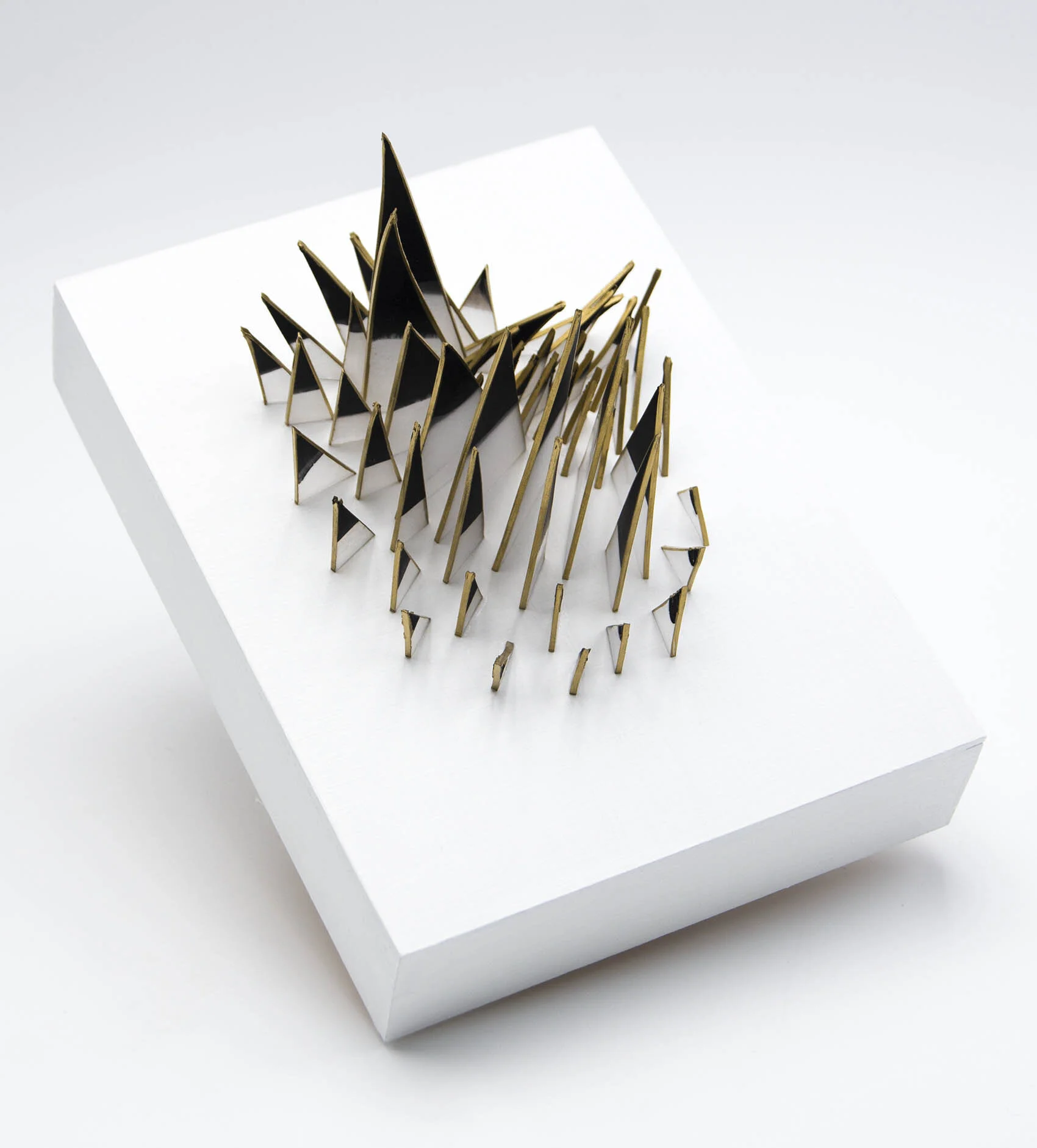 dp3d071-quill-cluster-corner.jpg