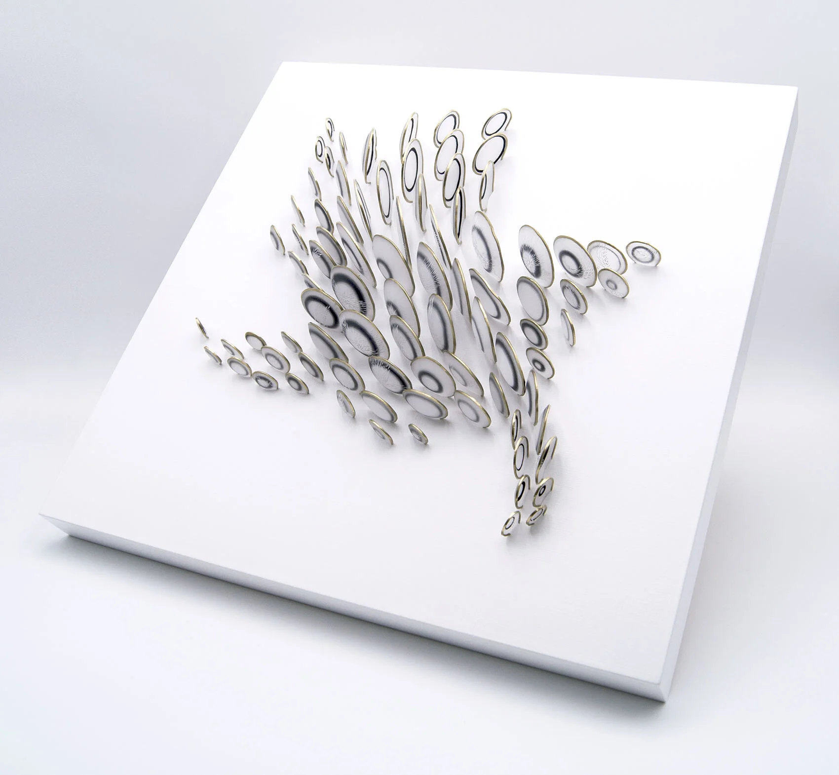 dp3d090-scales-corner.jpg