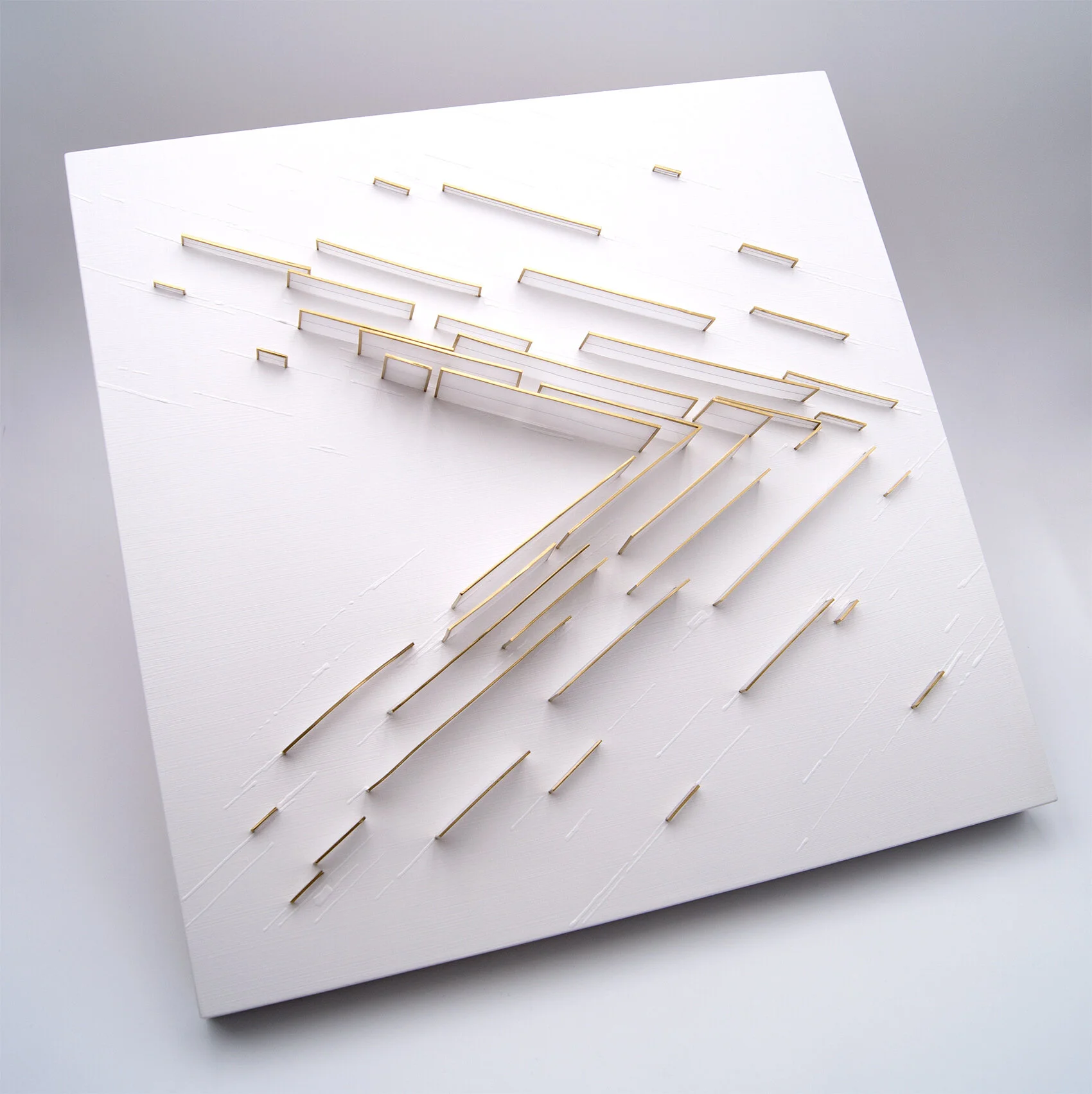 dp3d097-logograph-p-angle-gt.jpg