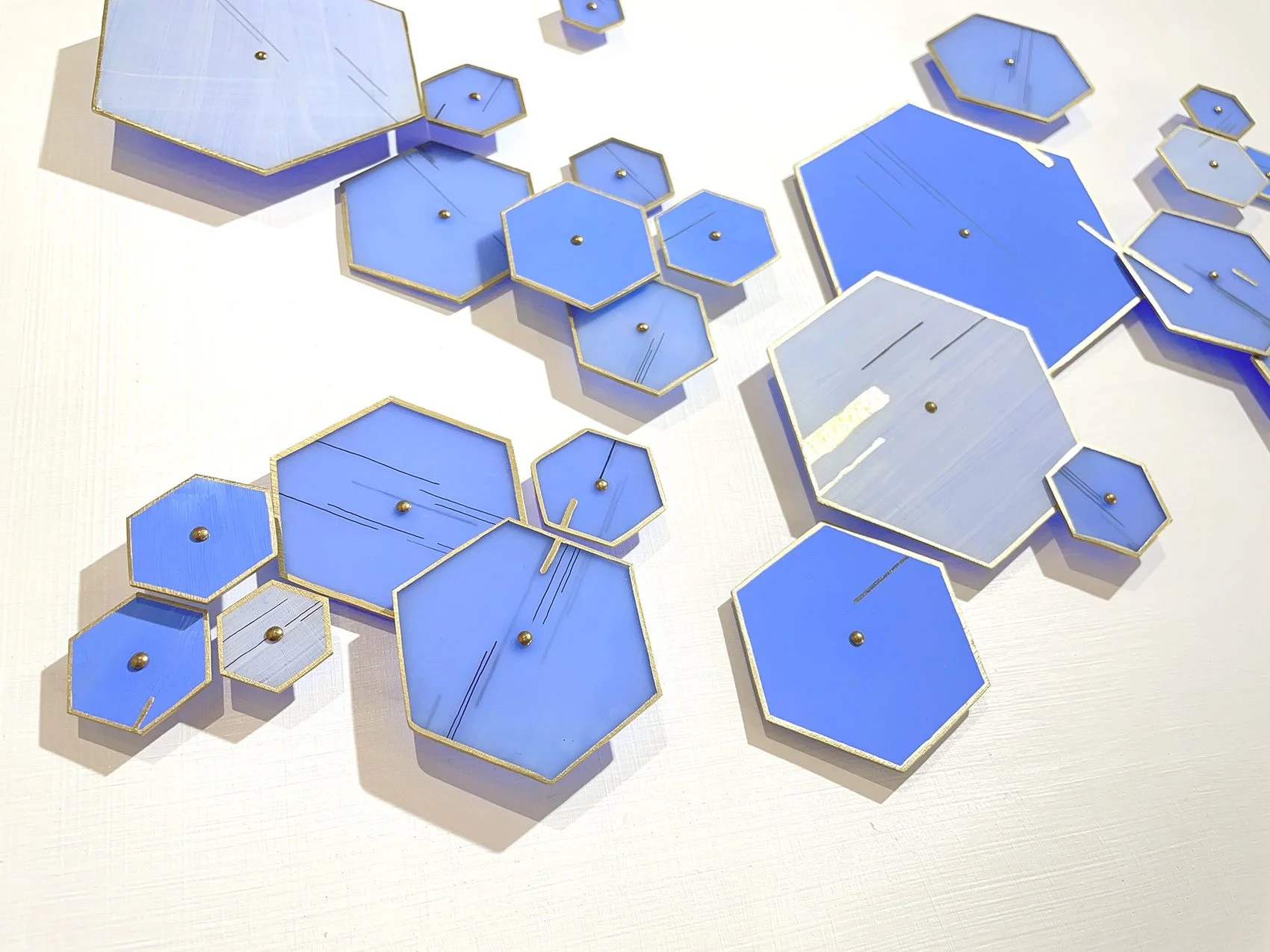 ch3d064-hexagon-sky-detail.jpg