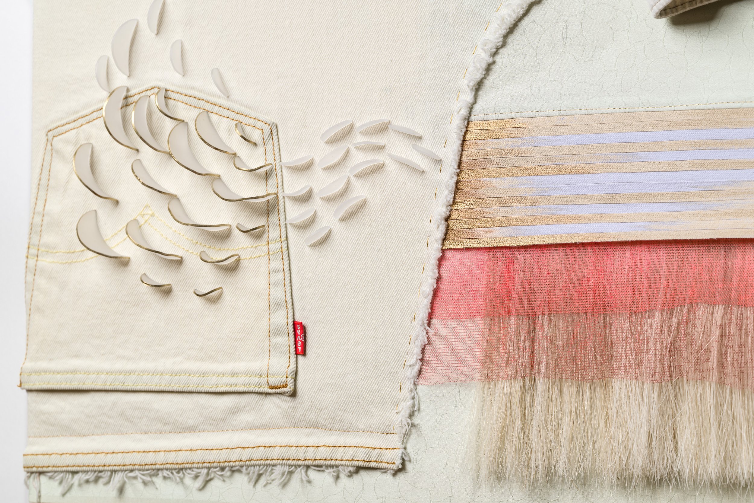 sdlc008-wardrobe-change-detail2.jpg