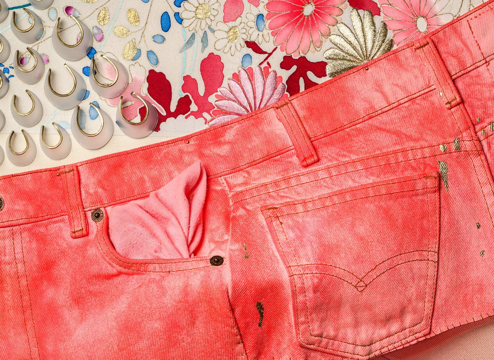 sdlc018-petal-pocket-red-detail.jpg