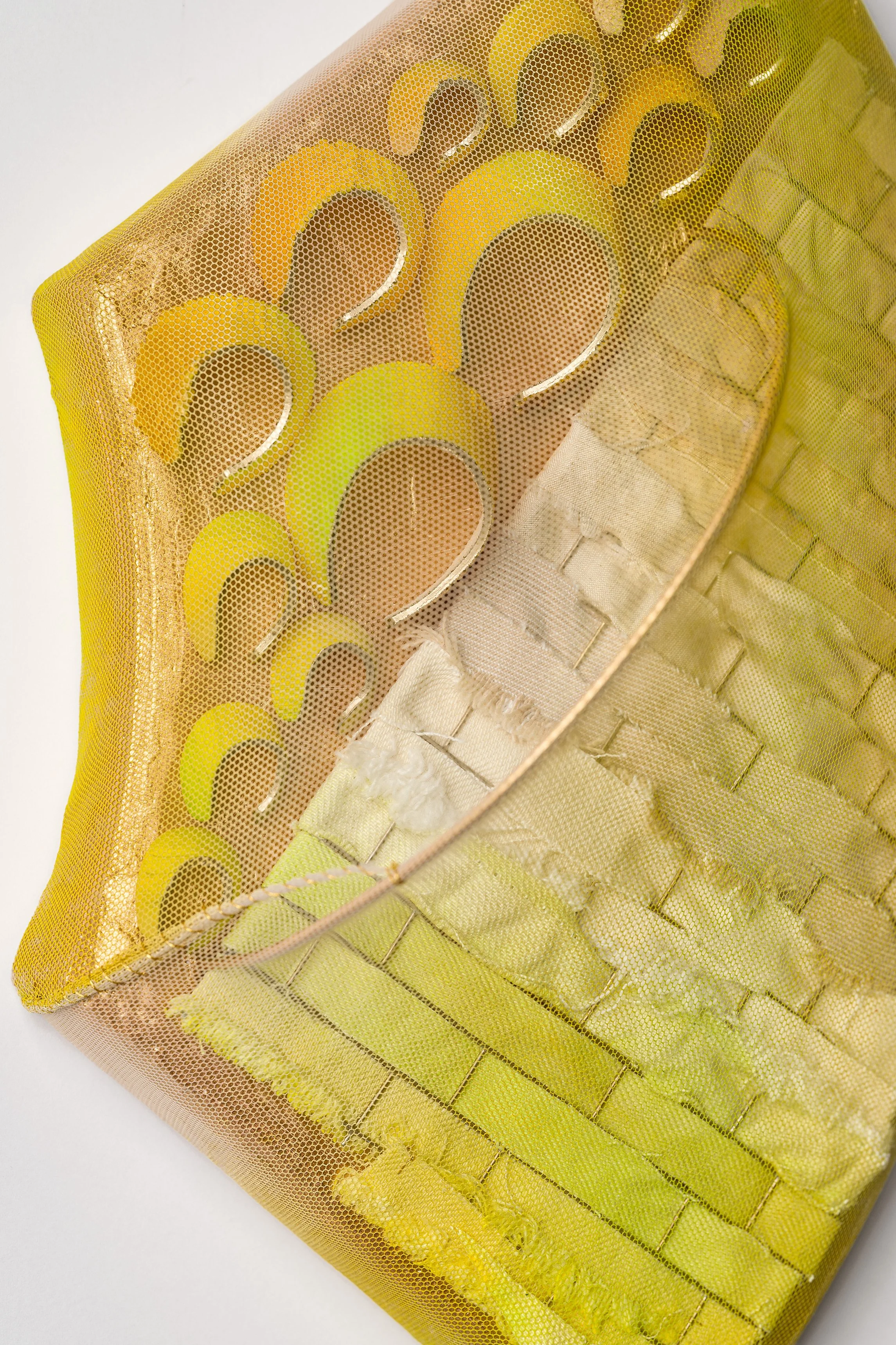 sdlc021-gullet-woven-gold-detail1.jpg