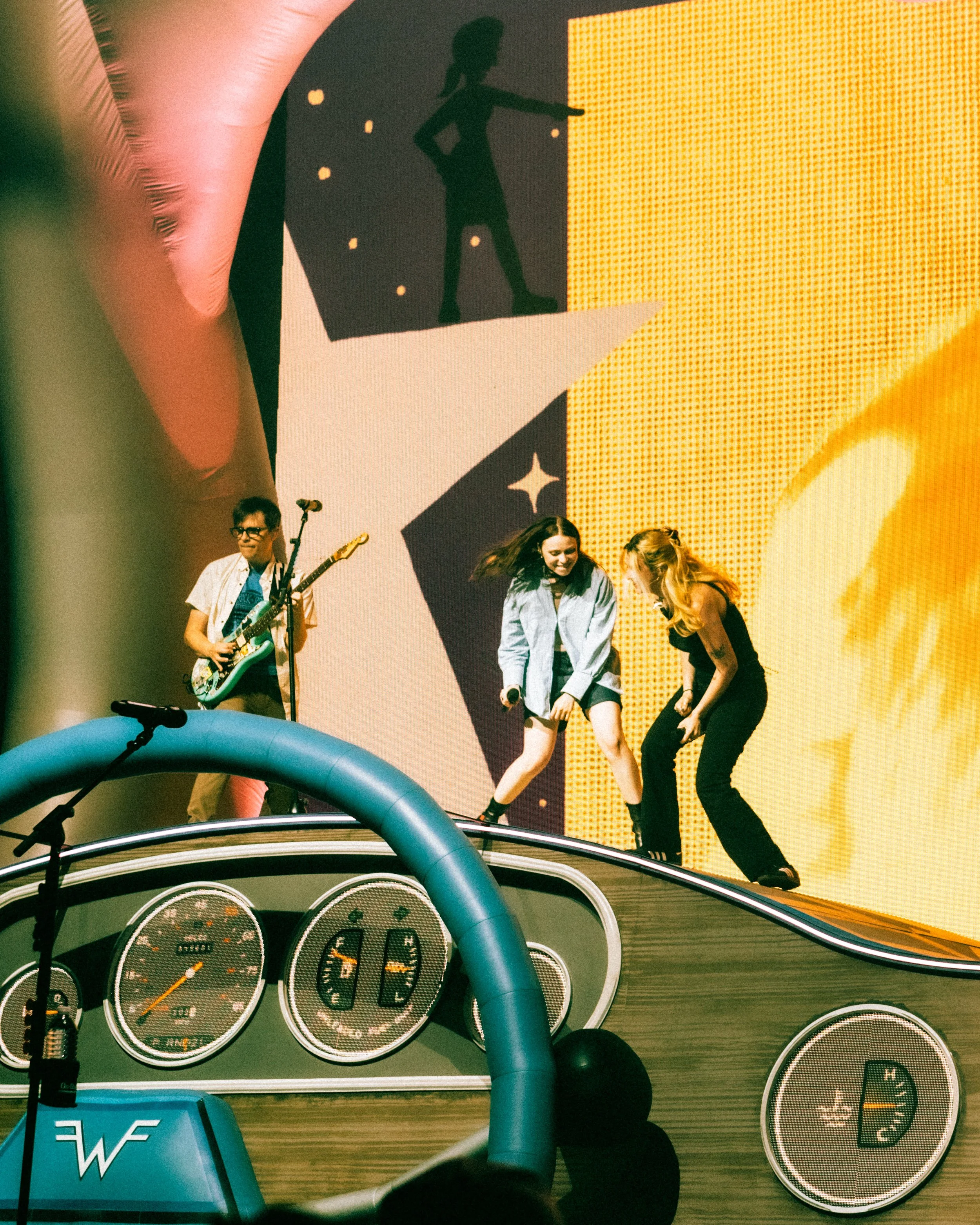  Momma with Weezer 