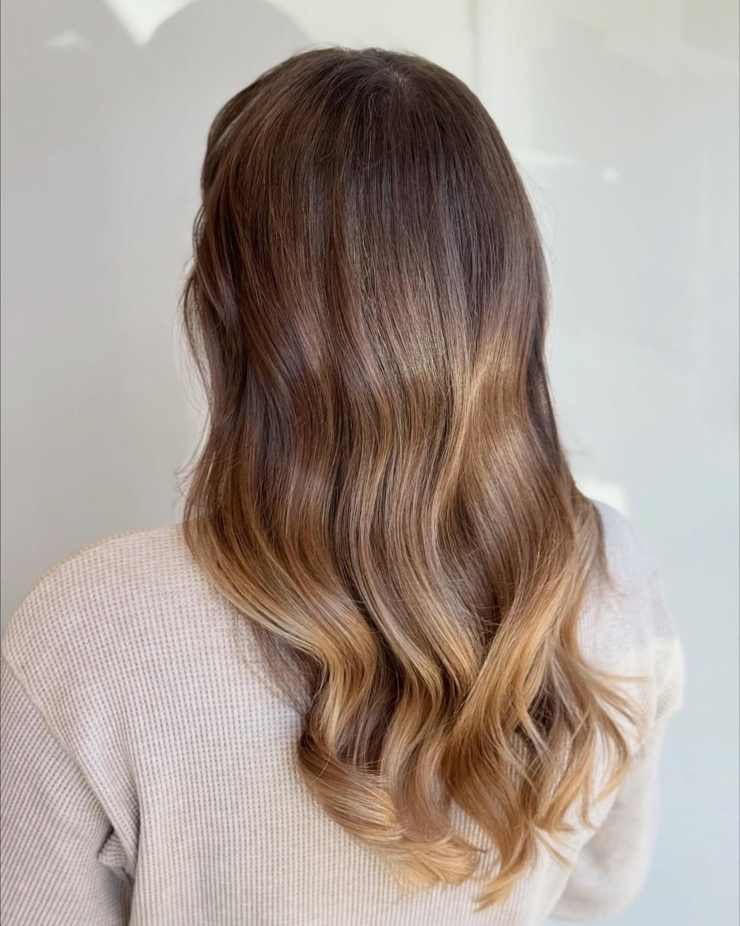 Hello spring! 🌷🌼🌿

Spring has officially sprung 🌷✨ and we are so happy to see your beautiful faces in our chairs!!

The salon is feeling fresh, full, and buzzing&mdash;and our books are filling up just as fast 👀💛 If you&rsquo;ve been thinking a