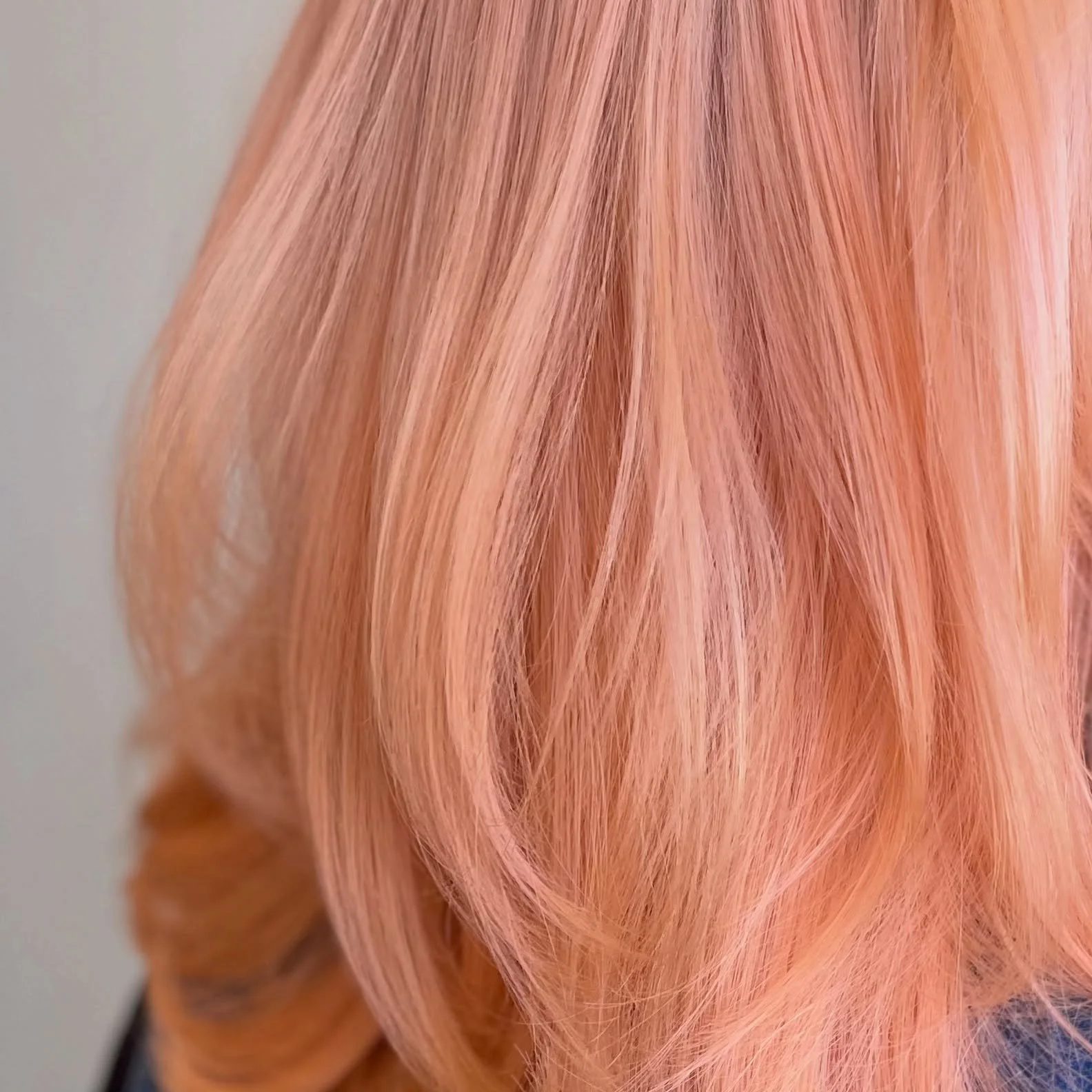 If you could change your hair to be any colour without any damage/breakage what would you pick? 

Drop a comment below of your dream hair colour🌈

Call +1 (780) 433-9922 to book! Or book online with the link in bio!!📲
#lovepoho