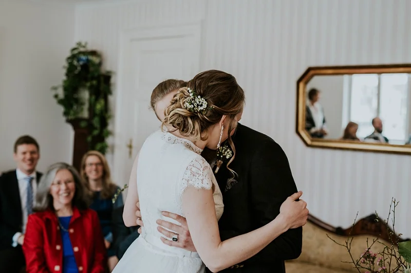 Intimate-winter-wedding-in-denmark (24).jpg