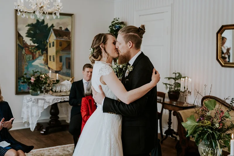Intimate-winter-wedding-in-denmark (25).jpg
