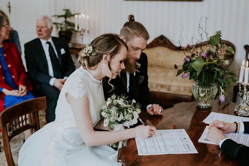 Intimate-winter-wedding-in-denmark (26).jpg
