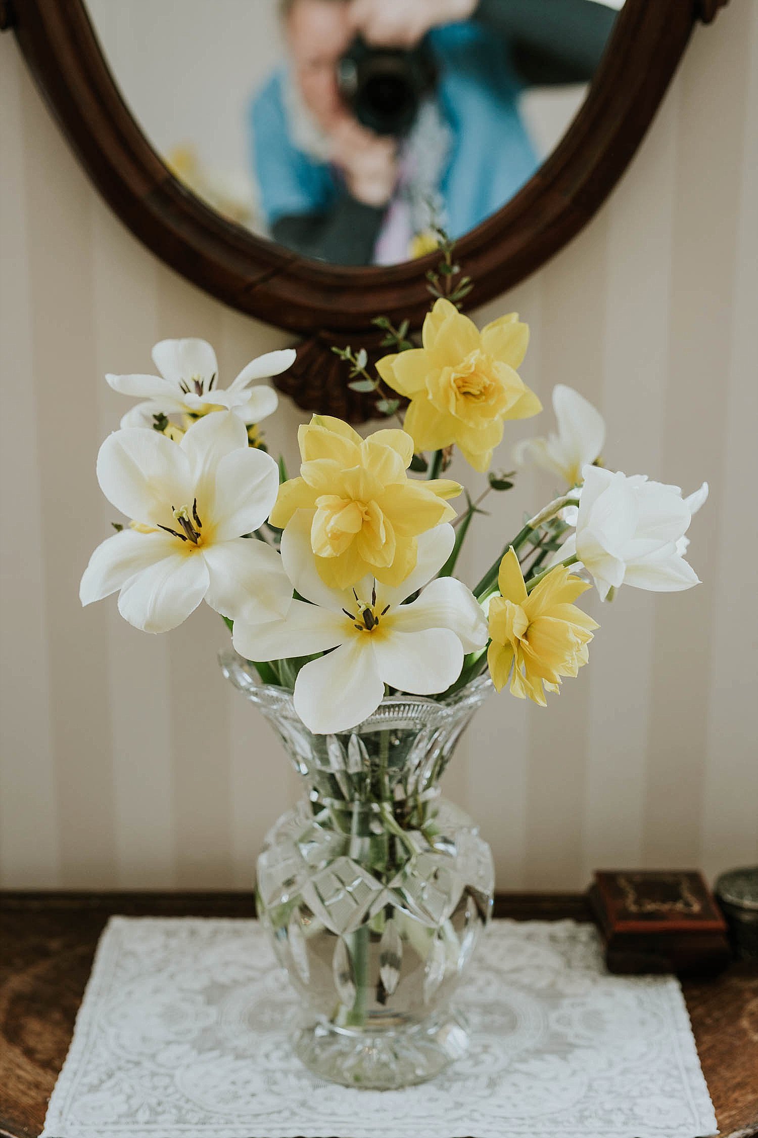 bouquet of yellow and white flowers in crystal glass vase | Denmark wedding planners and florist