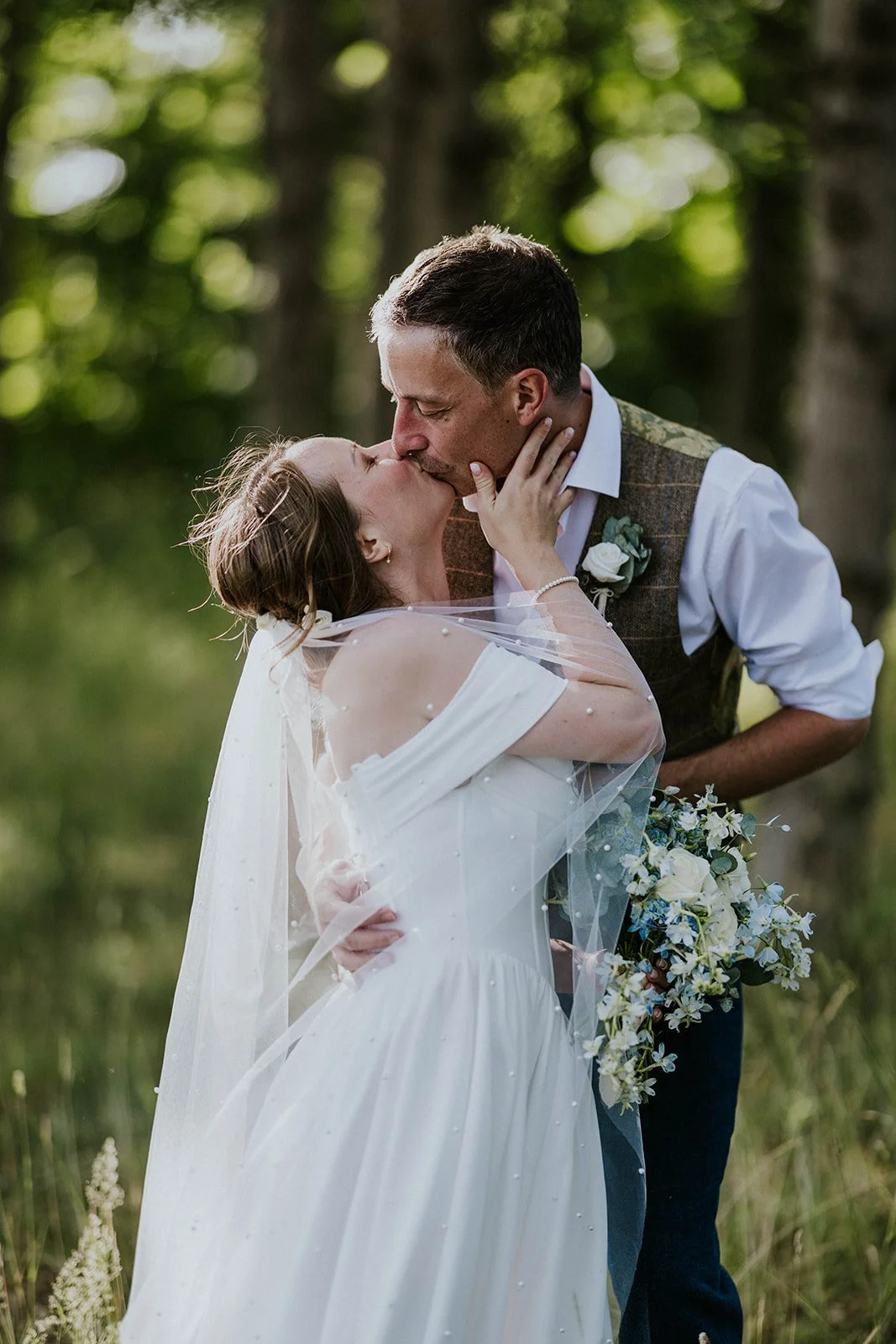 A Spring Elopement in Ærøskøbing: Szilvia &amp; Lasse