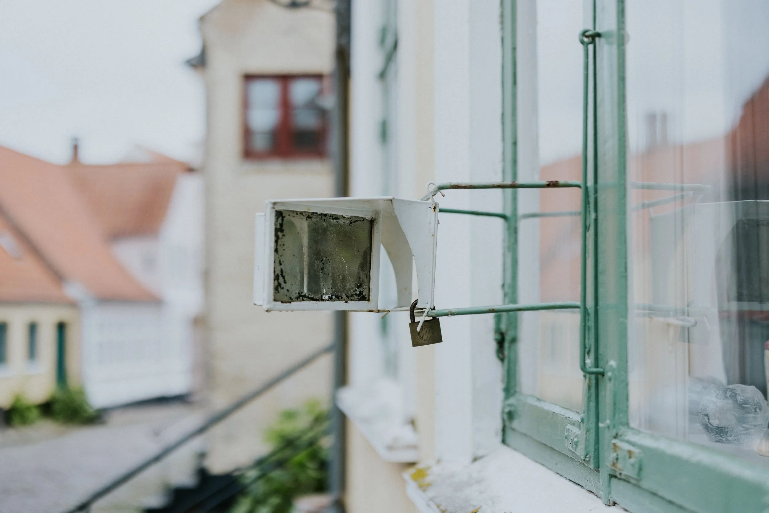 historic-house-window-aeroskobing.jpg