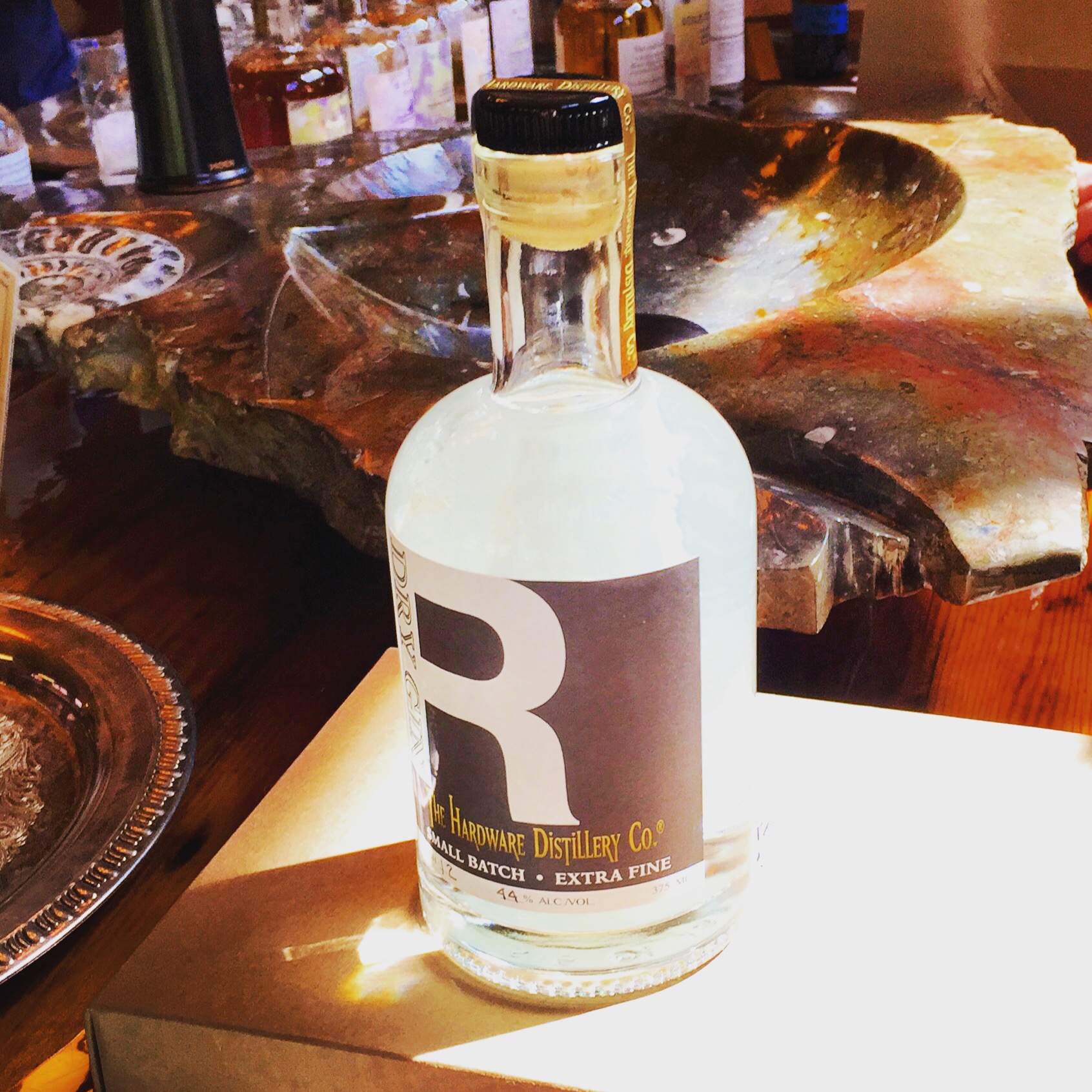 R Gin