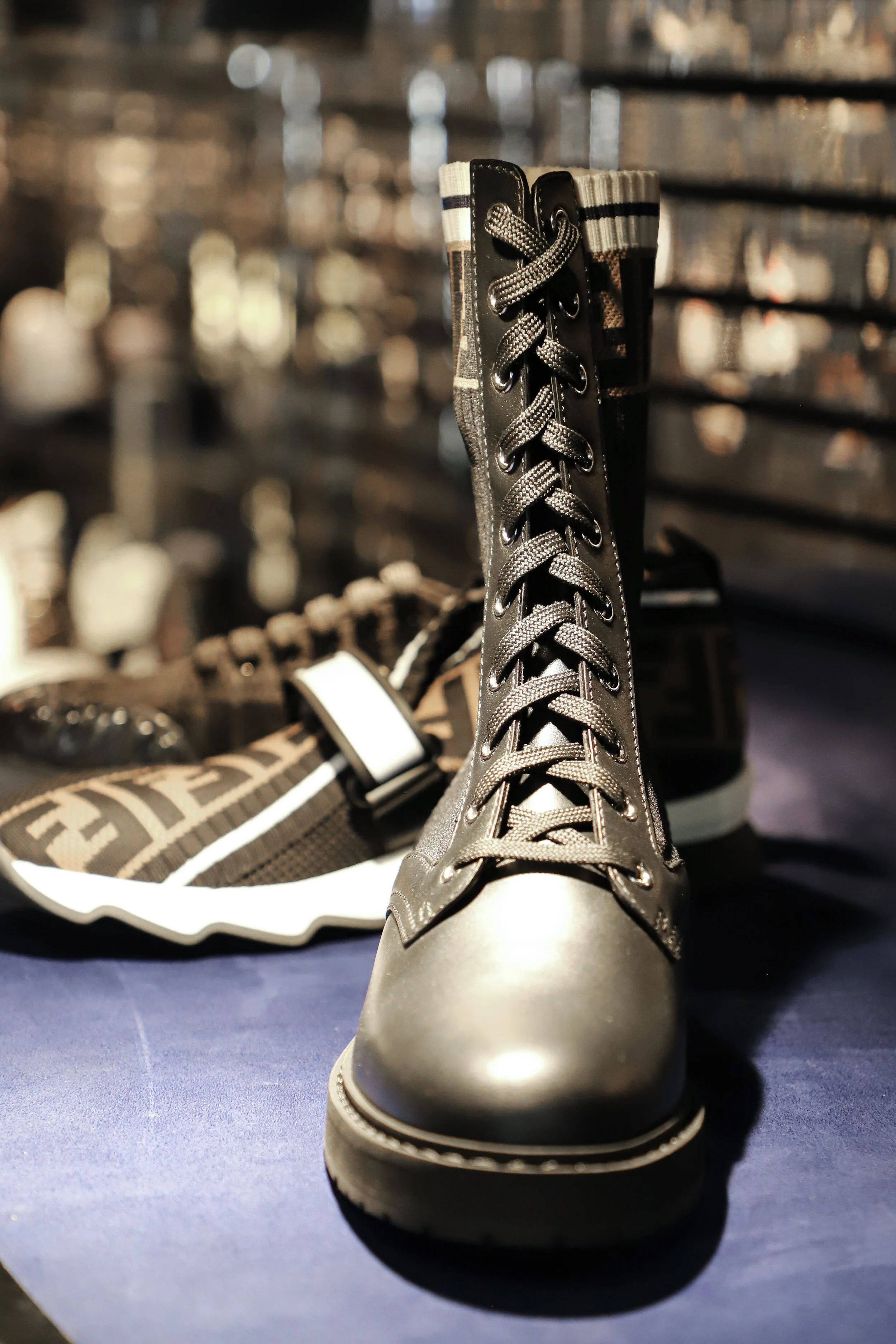 Dolce \u0026 Gabbana ns1 metallic sneaker zwart met bruin - shoebaloo.nl/