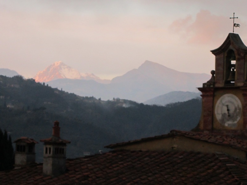 Vista sulle montagne da Camporomano.