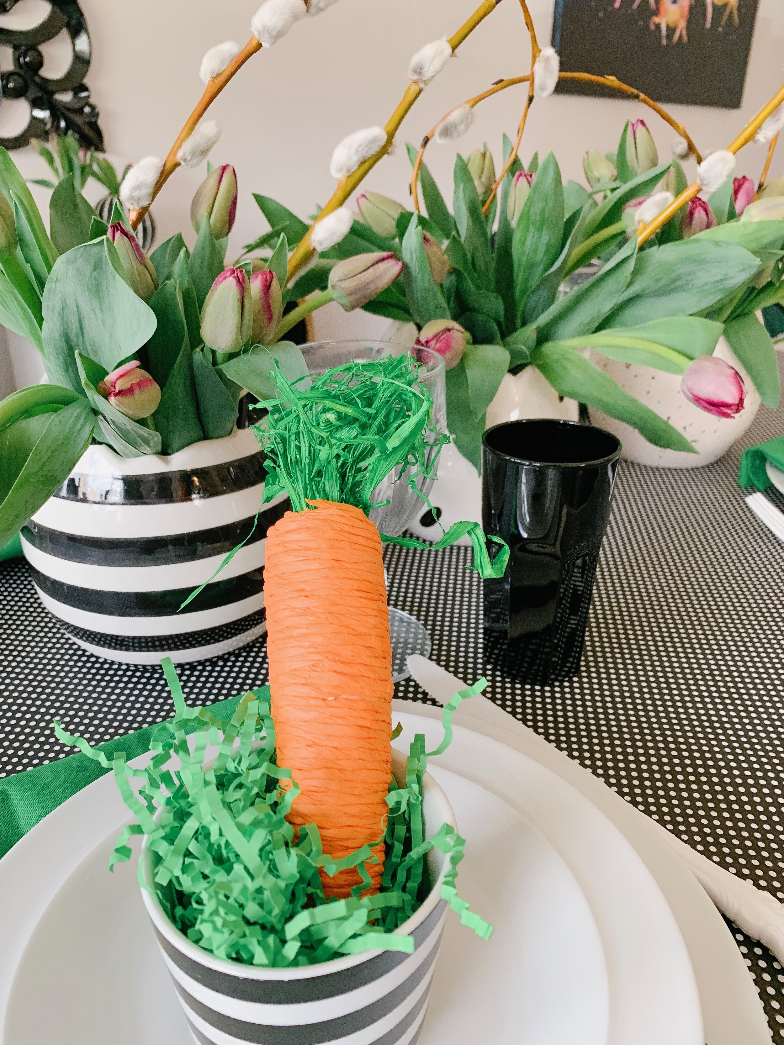 An Egg-cellent Easter Tablescape