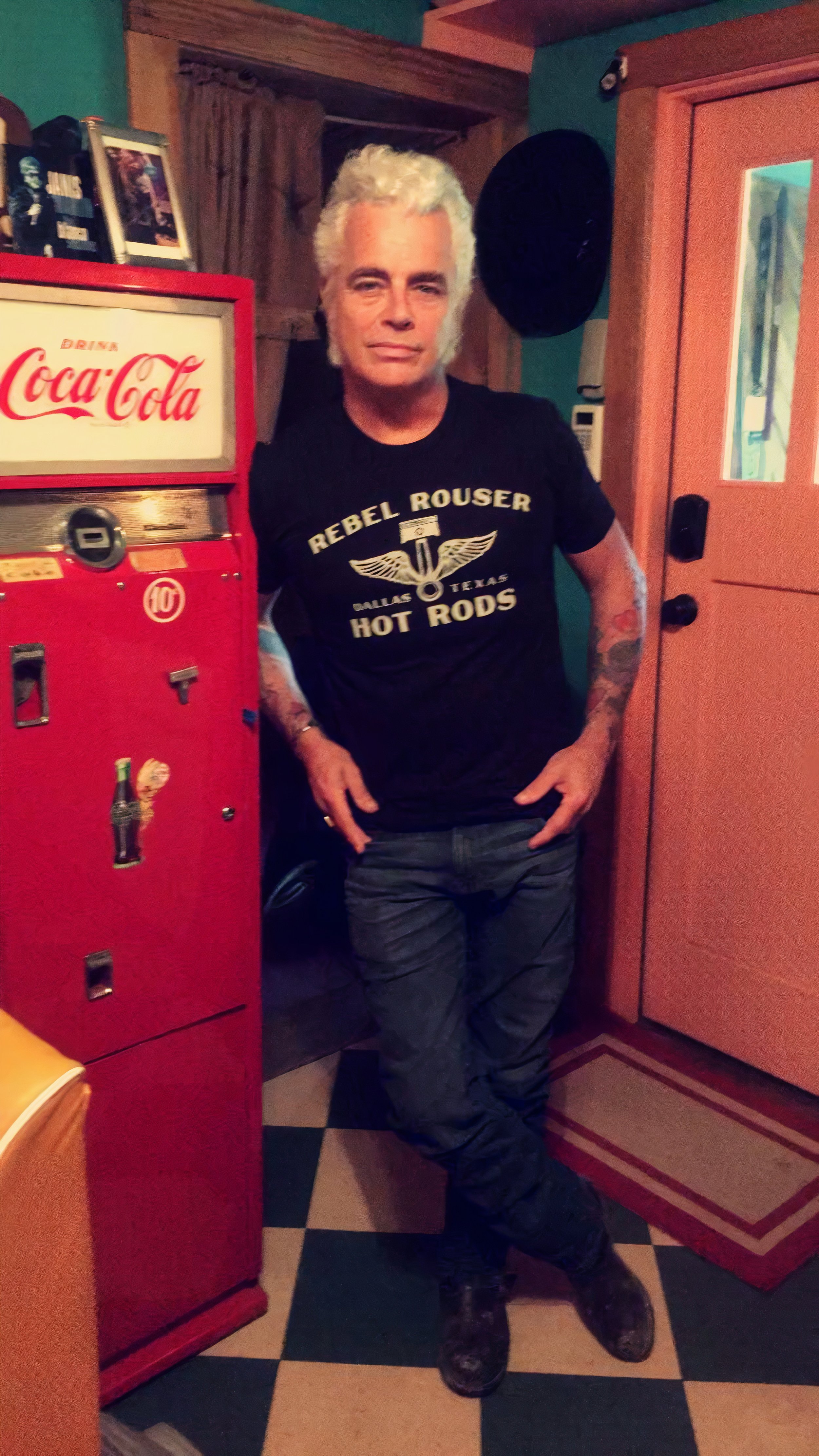 Dale Watson wearing Rebel Rouser Hot Rod T-shirt