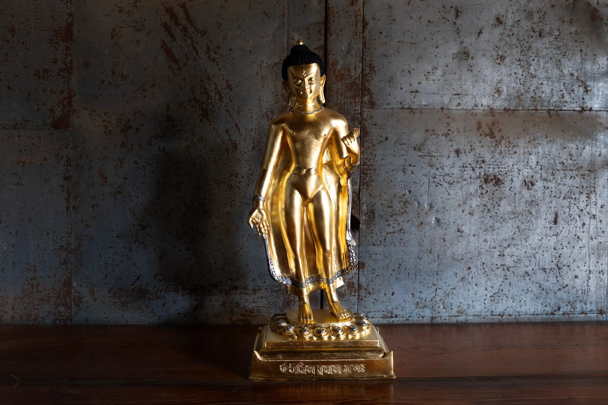 Statuary Gilding: Matreya Buddha