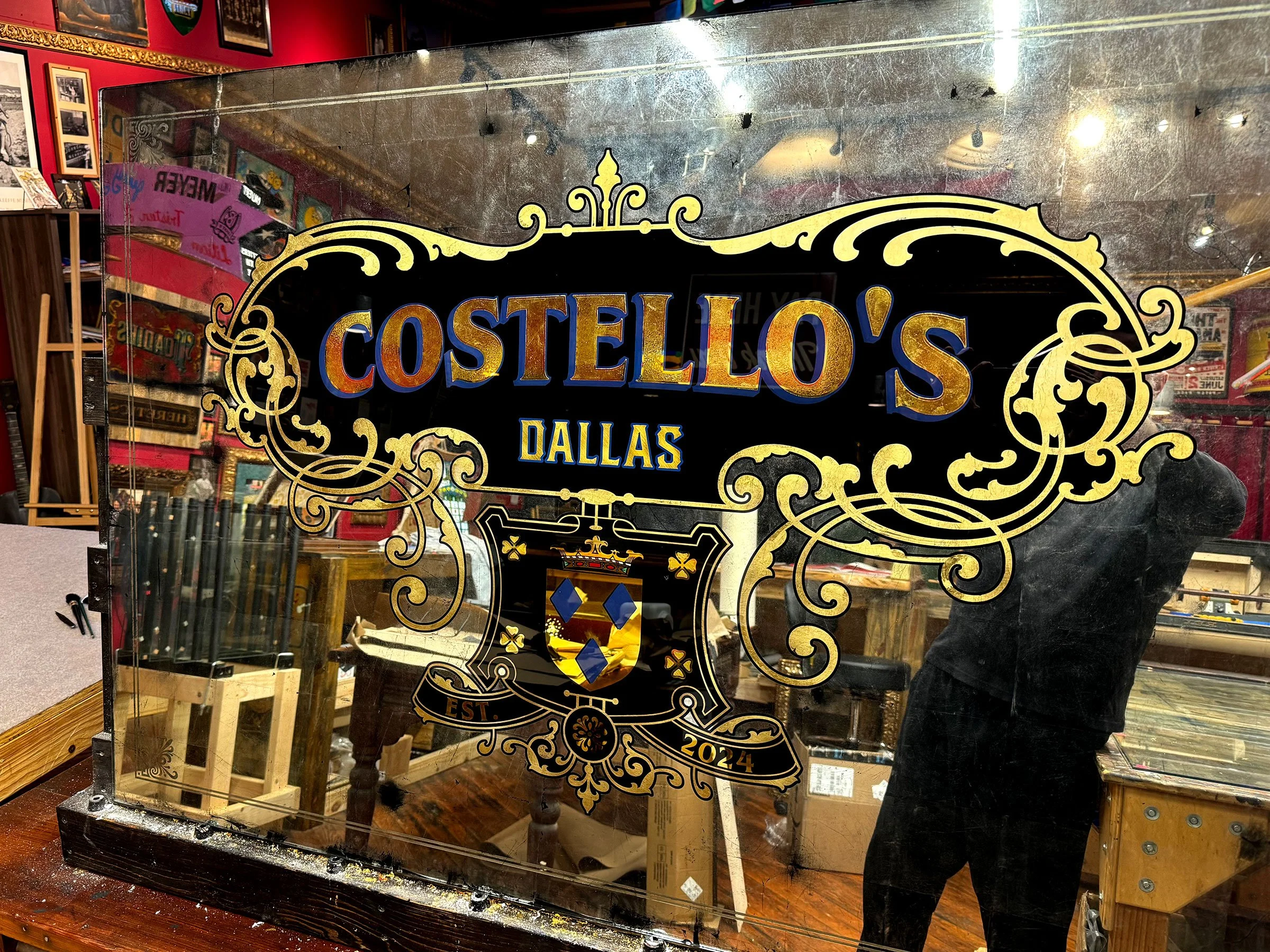Costellos-Pub-Mirror-03.jpg