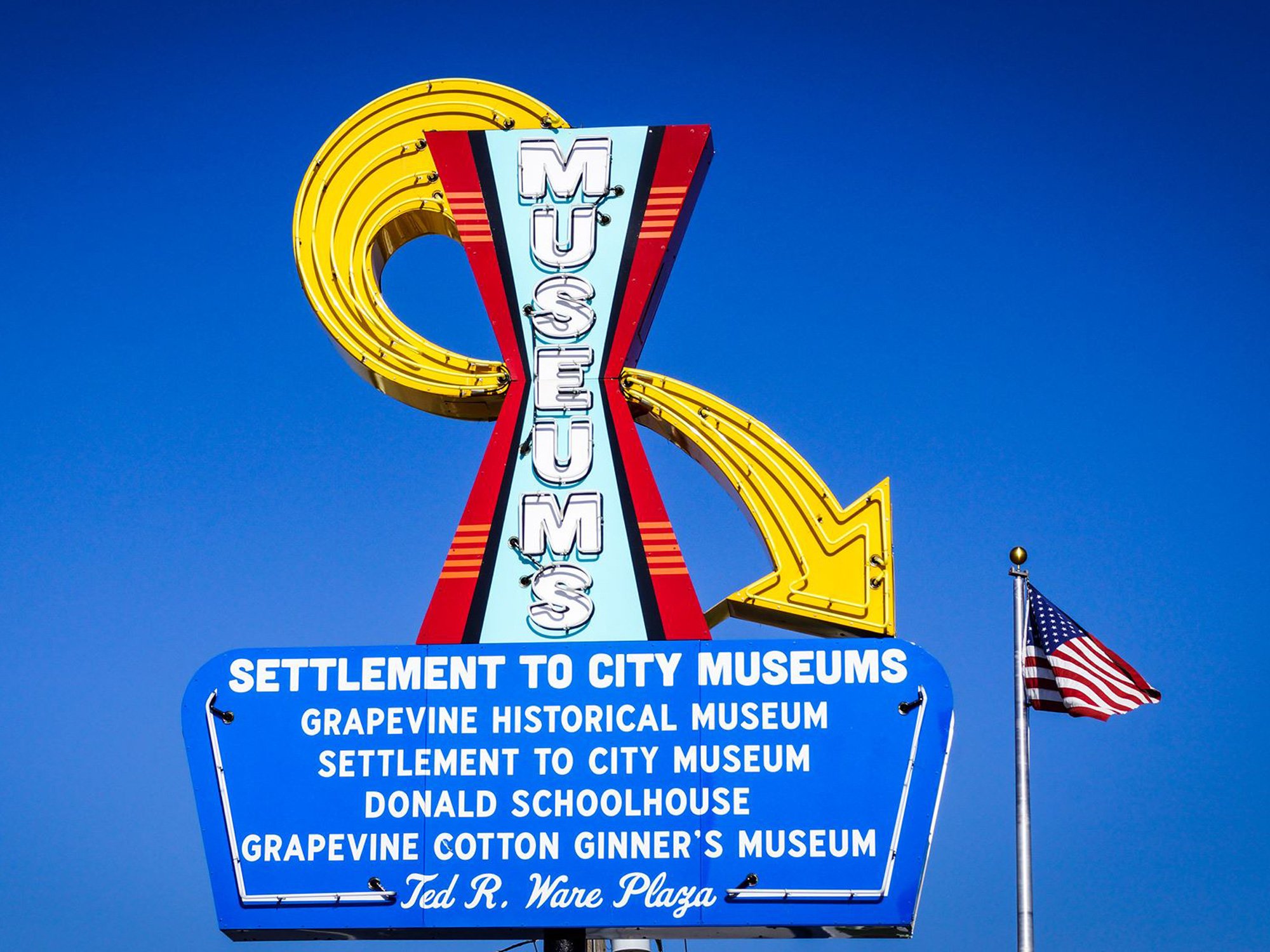 grapevine-museums-neon.jpg