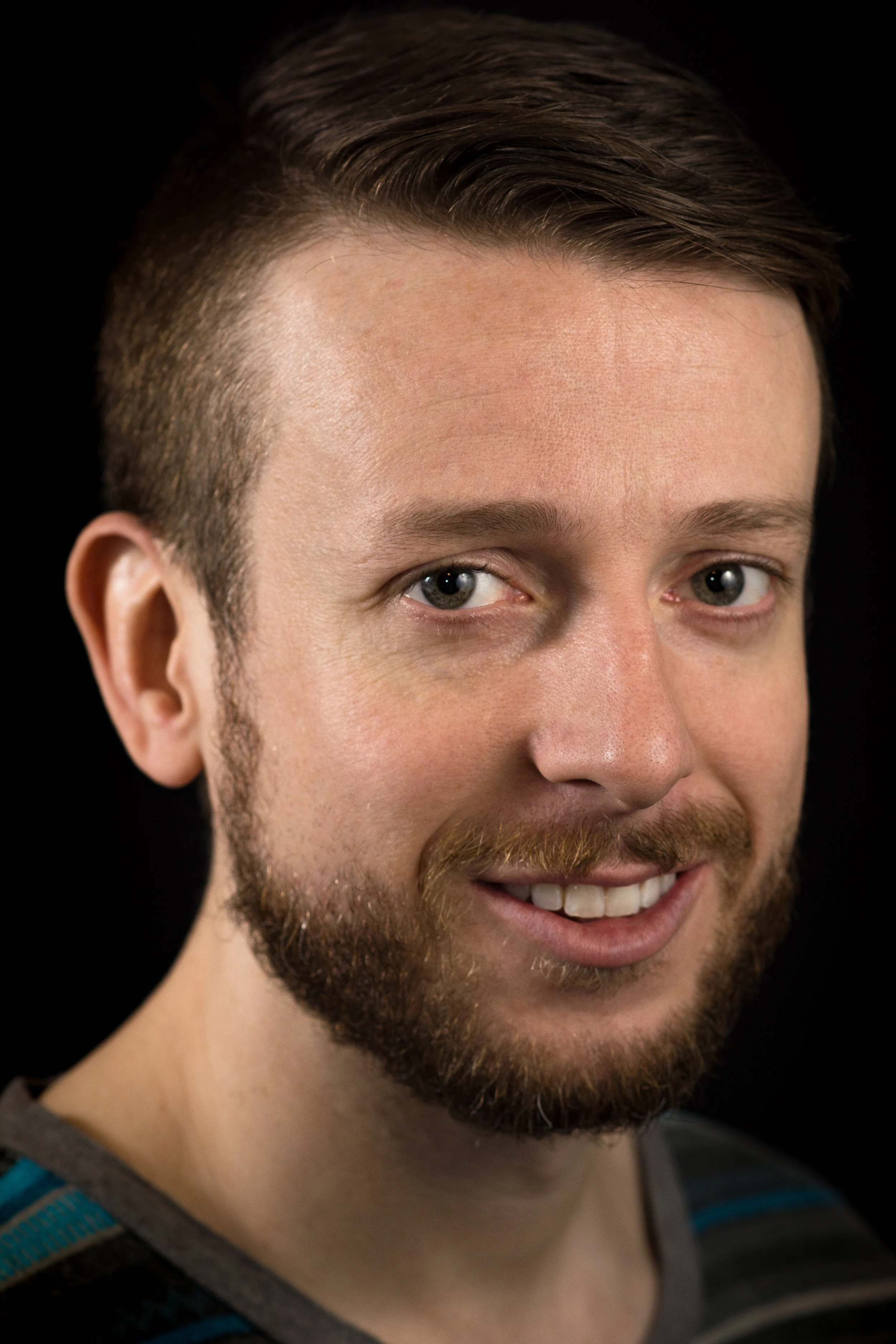 zachheadshot1.jpg