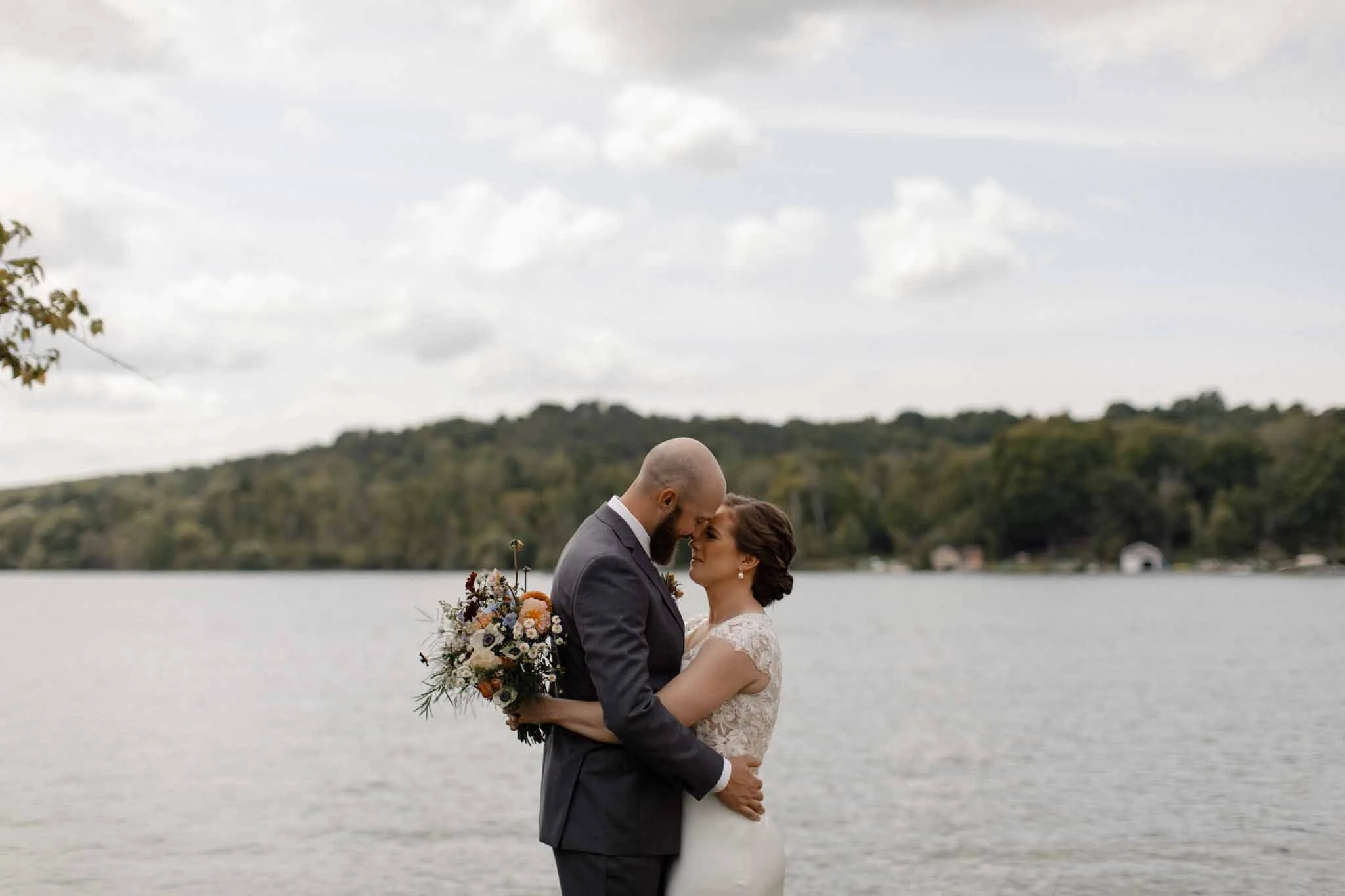 fountain-point-leelanau-peninsula-michigan-wedding-heather-nolan-vafa-photo158.jpg