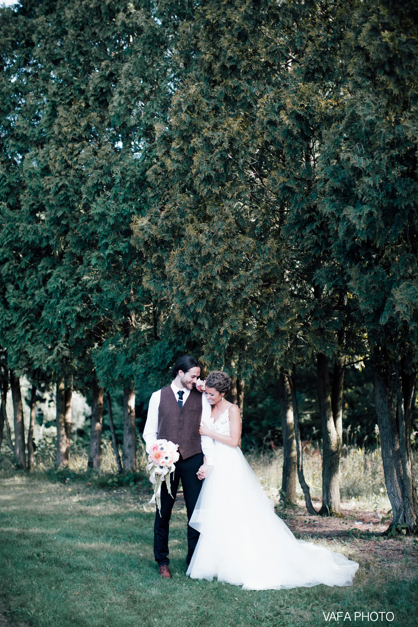 The-Felt-Estate-Wedding-Kailie-David-Vafa-Photo-660.jpg