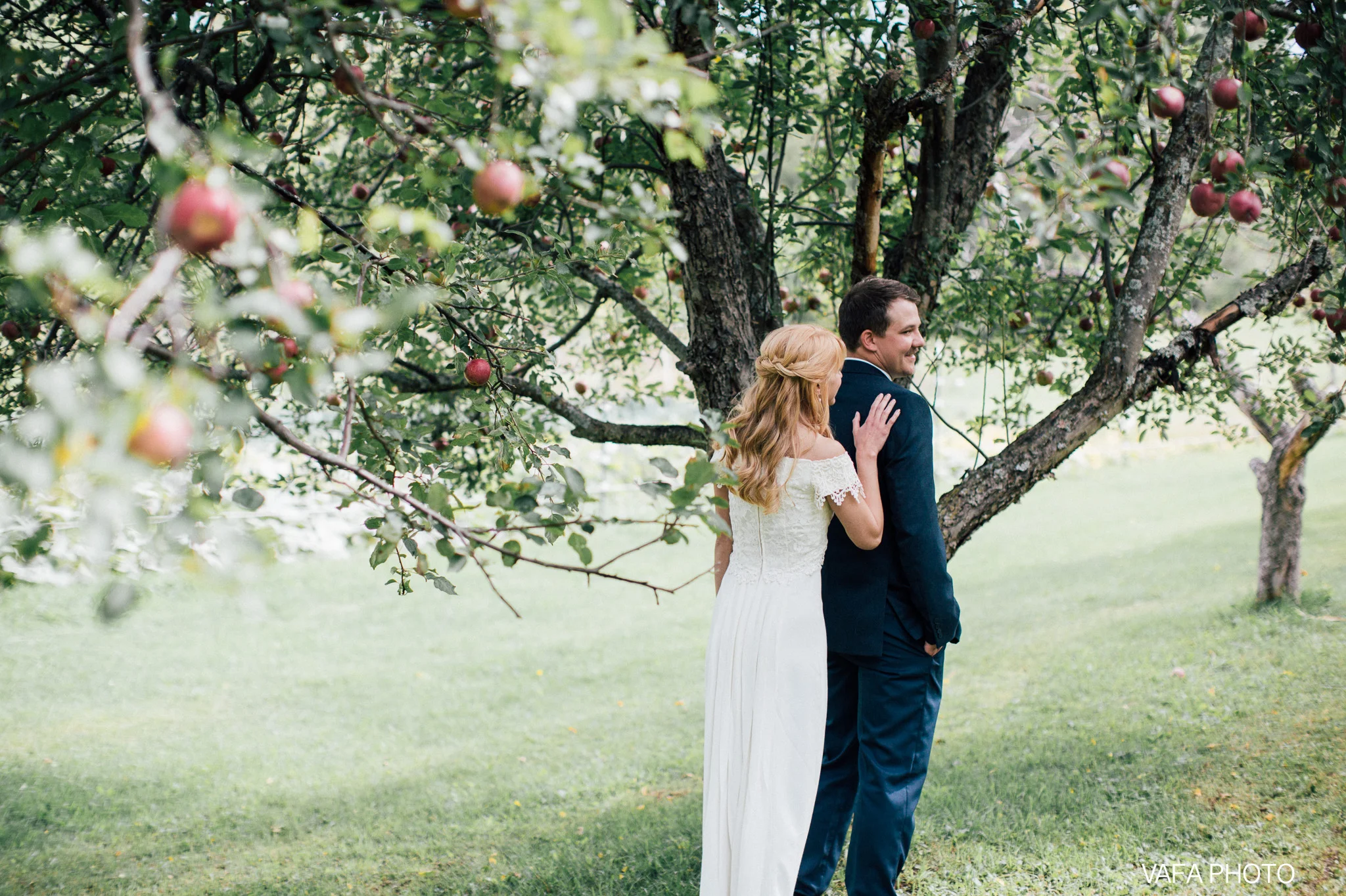 Belsolda-Farm-Wedding-Christy-Eric-Vafa-Photo-34.jpg