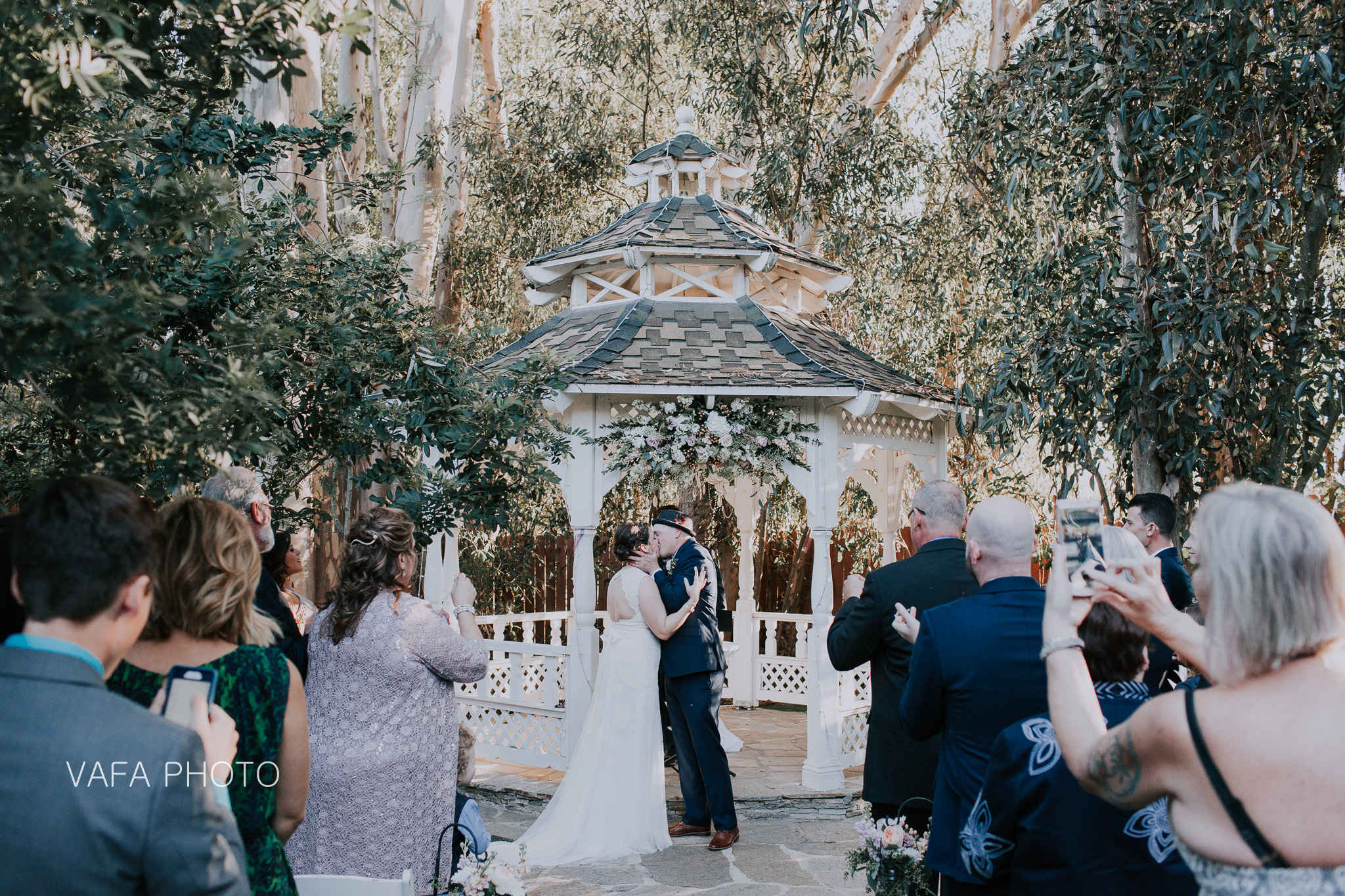 Twin-Oaks-Garden-Estate-Wedding-Dezirae-Eric-VP849.jpg