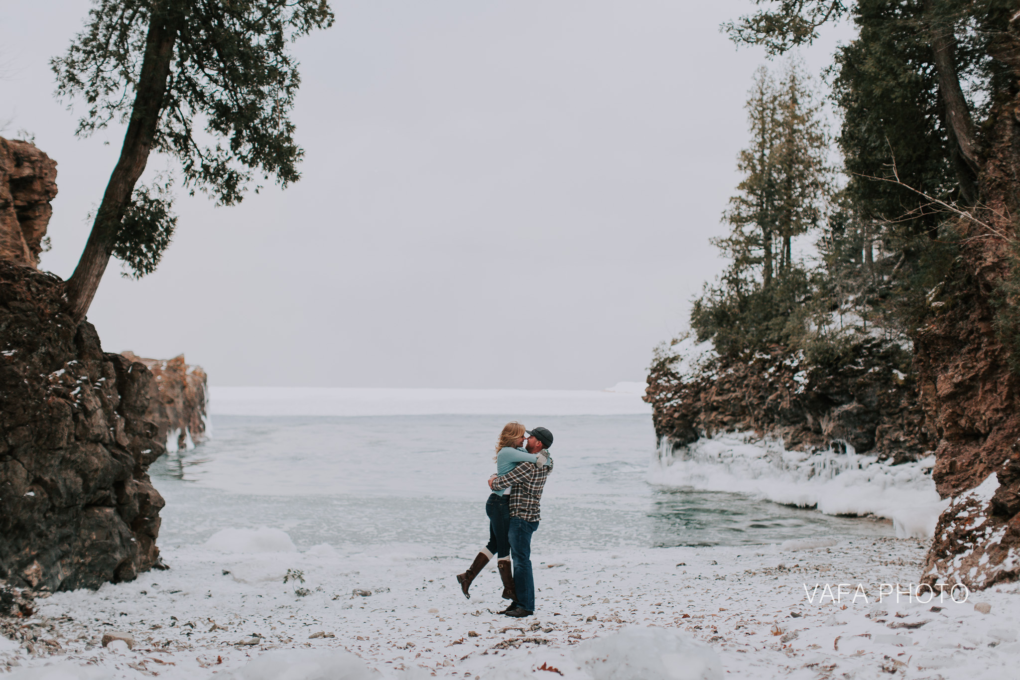 Little-Presque-Engagement-Nichole-Dan-VP91.jpg