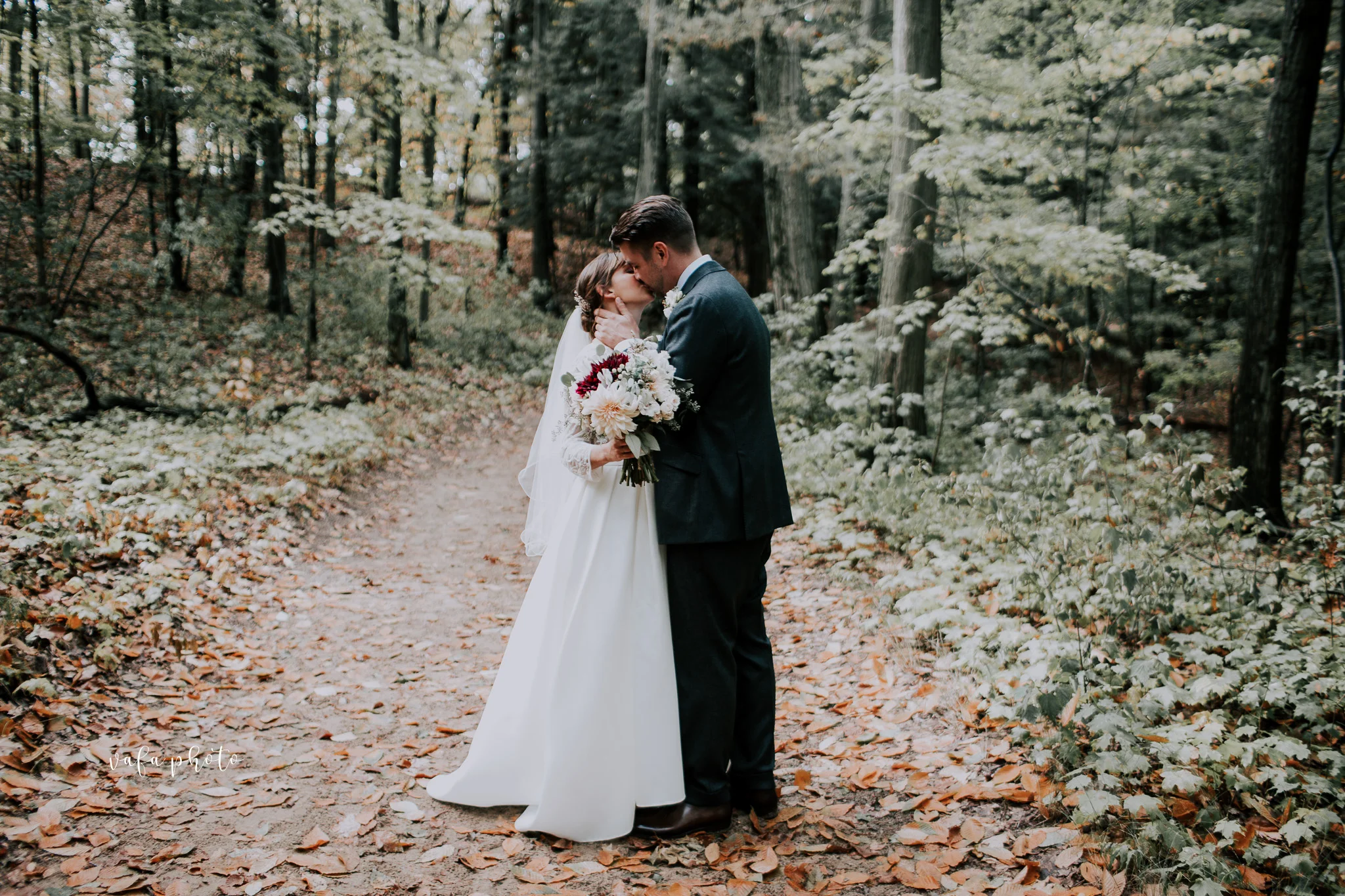Grand-Rapids-Wedding-Danielle-Brian-Vafa-Photo-351.jpg