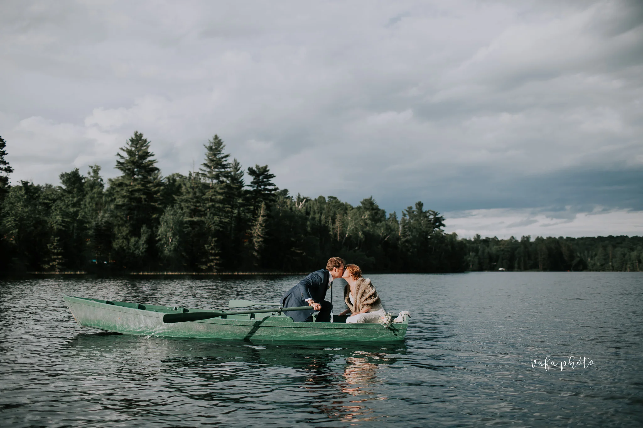 Michigan-Lake-House-Wedding-Madeline-Patrick-Vafa-Photo-720.jpg