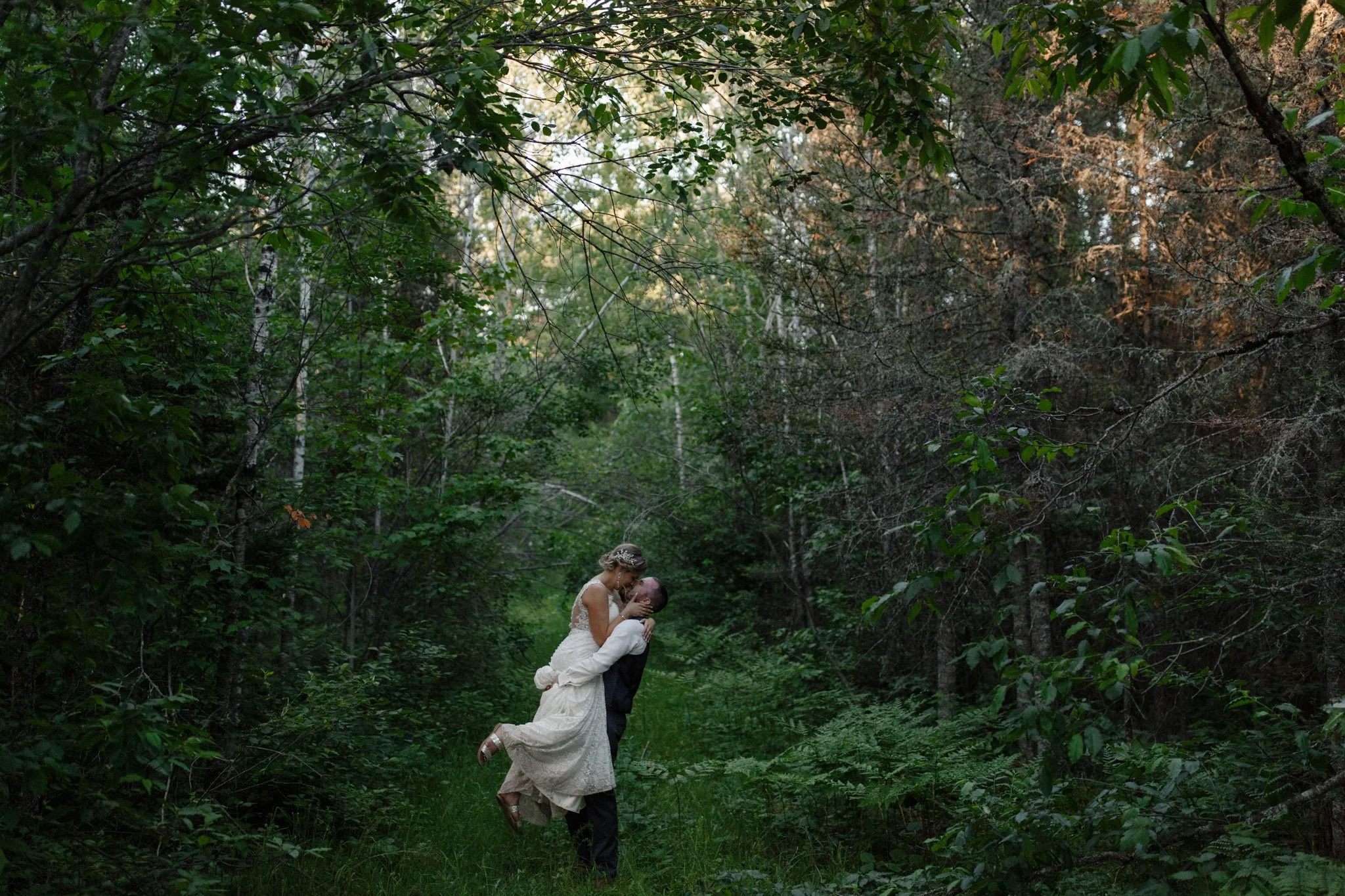 snowville-farms-upper-peninsula-michigan-wedding-amanda-vince-vafa-photo-617.jpg