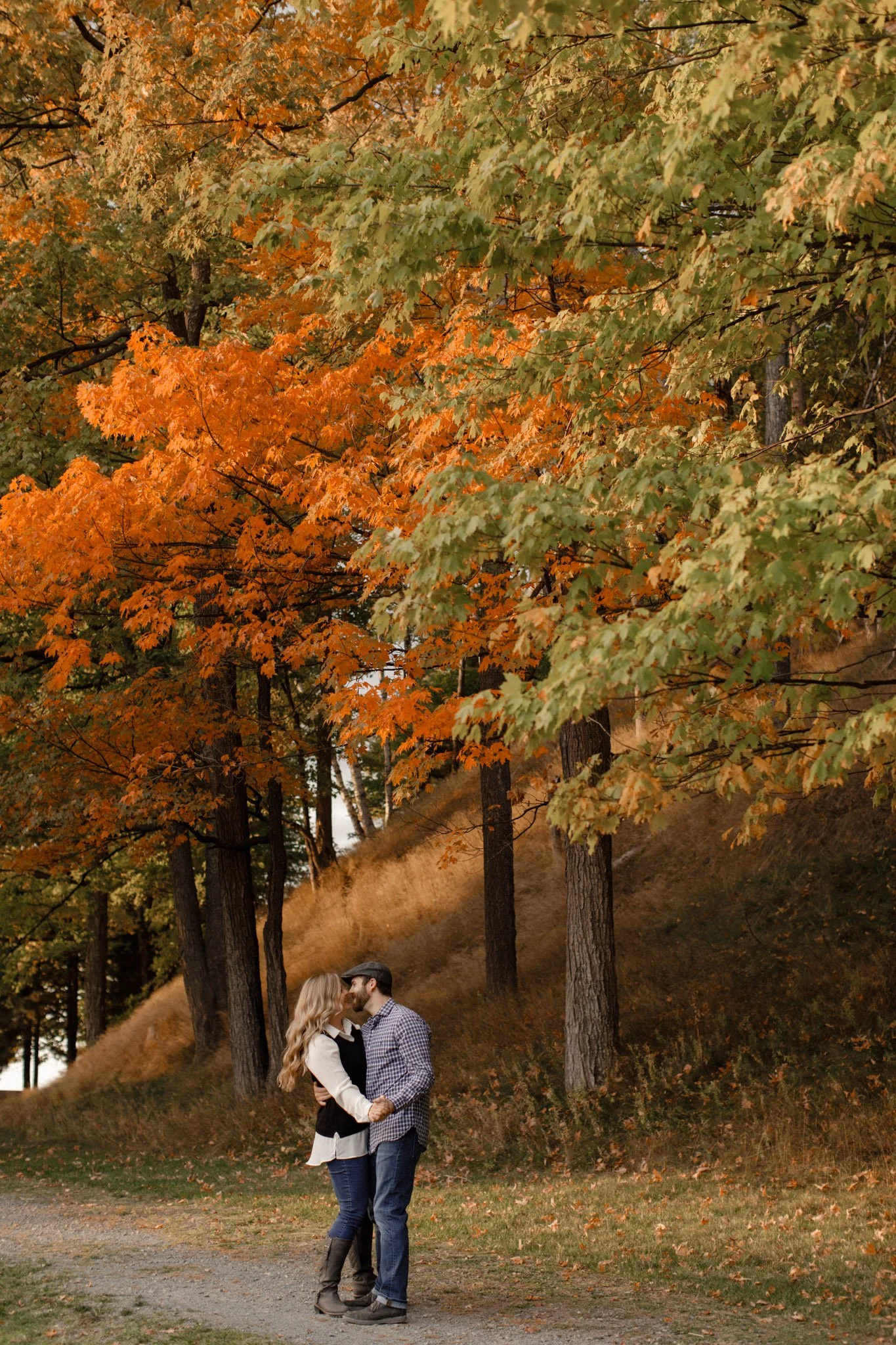 michigan-fall-engagement-kendall-timothy-vafa-photo41.jpg